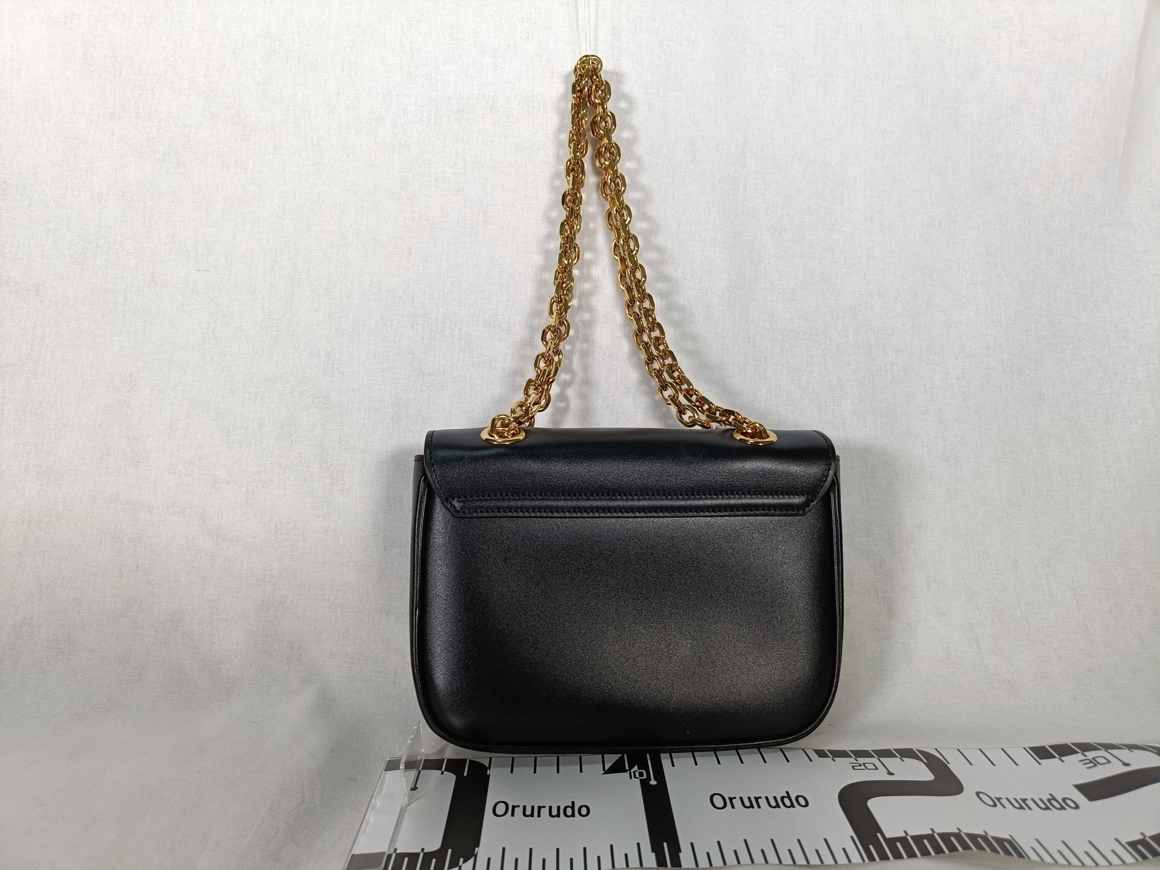 C Small Chain Shoulder Bag — view 2