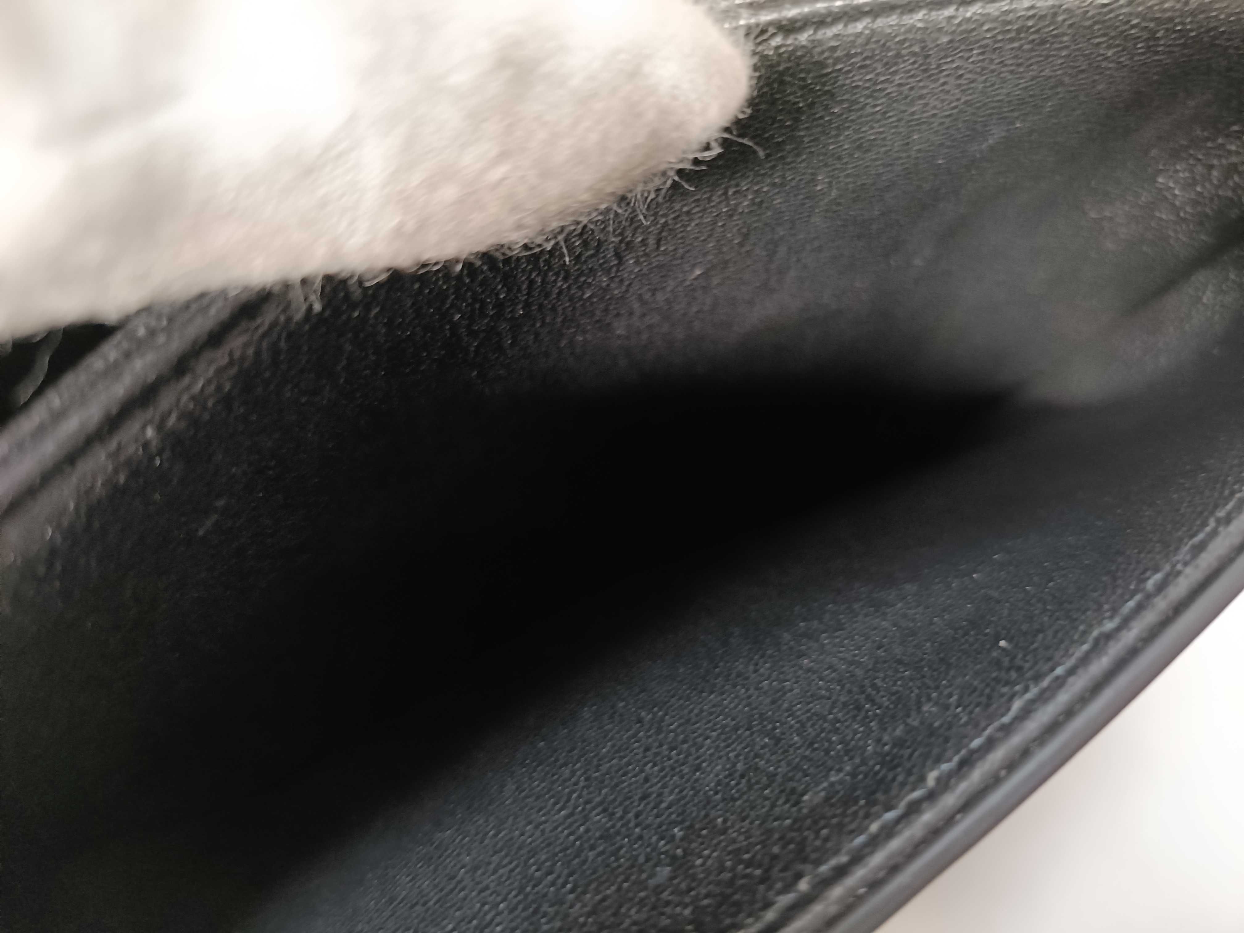 C Small Chain Shoulder Bag — view 14