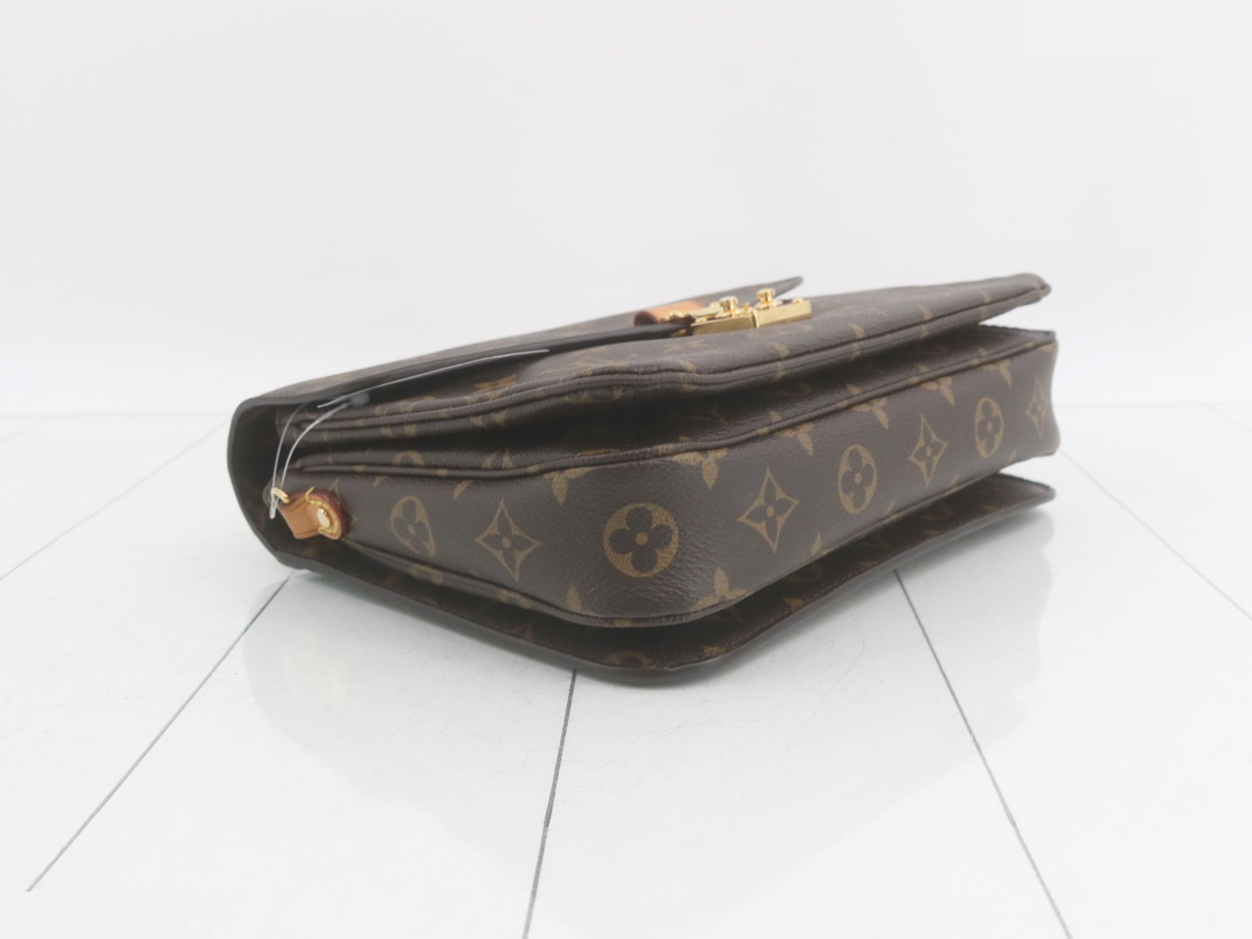 Monogram Pochette Metis MM 2-Way Handbag — view 5