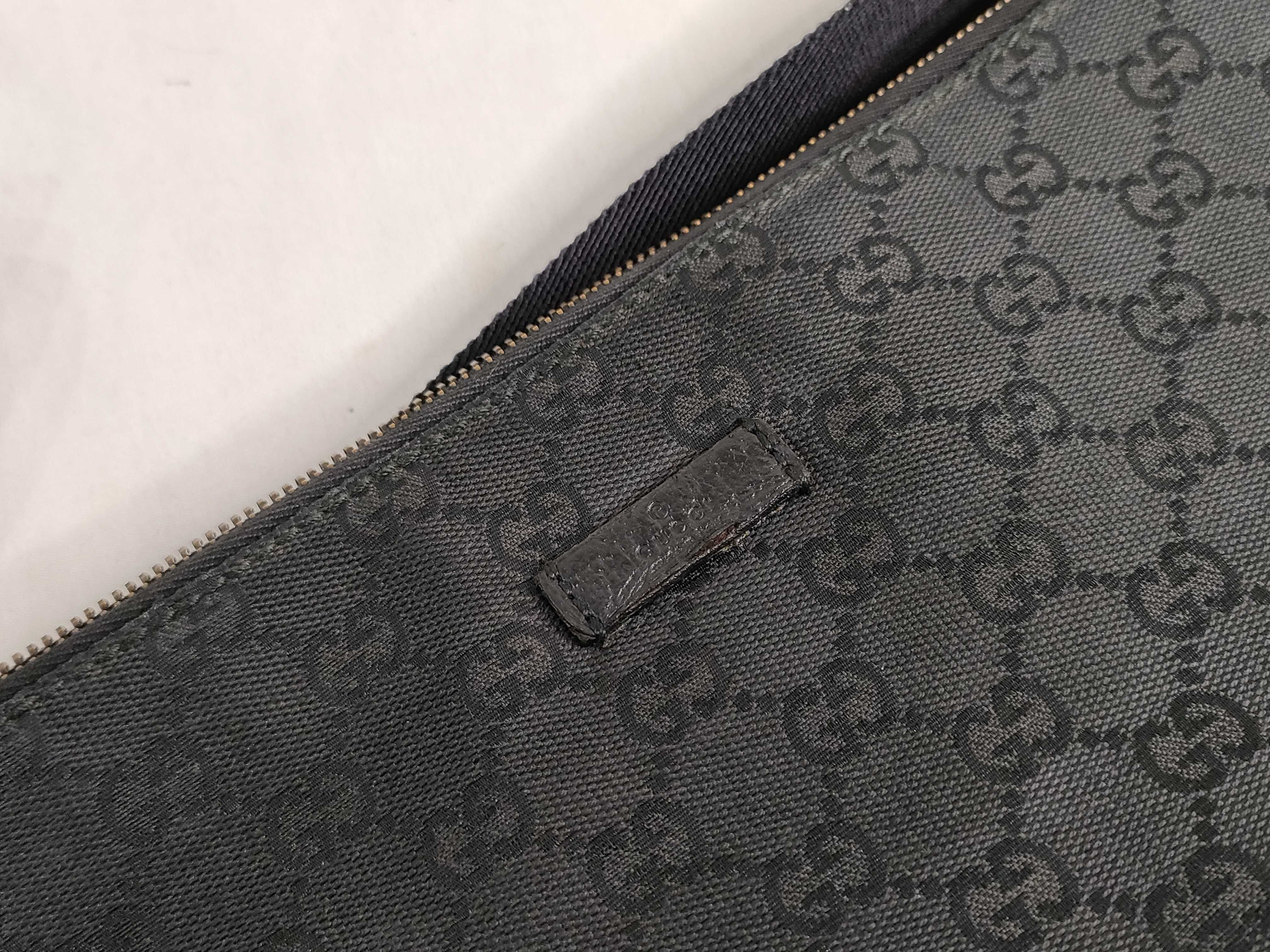 GG Canvas Shoulder Bag — view 14