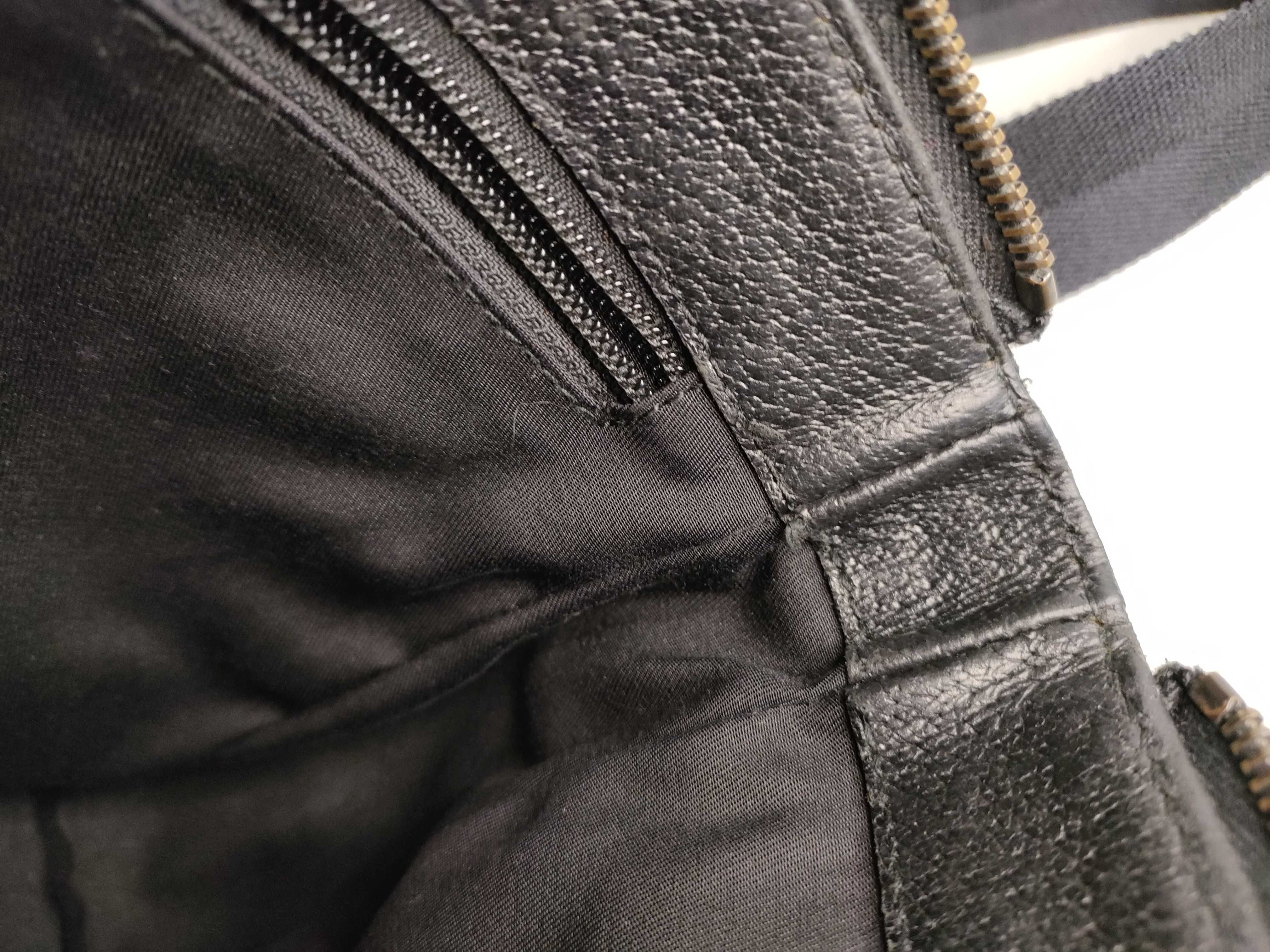GG Canvas Shoulder Bag — view 9