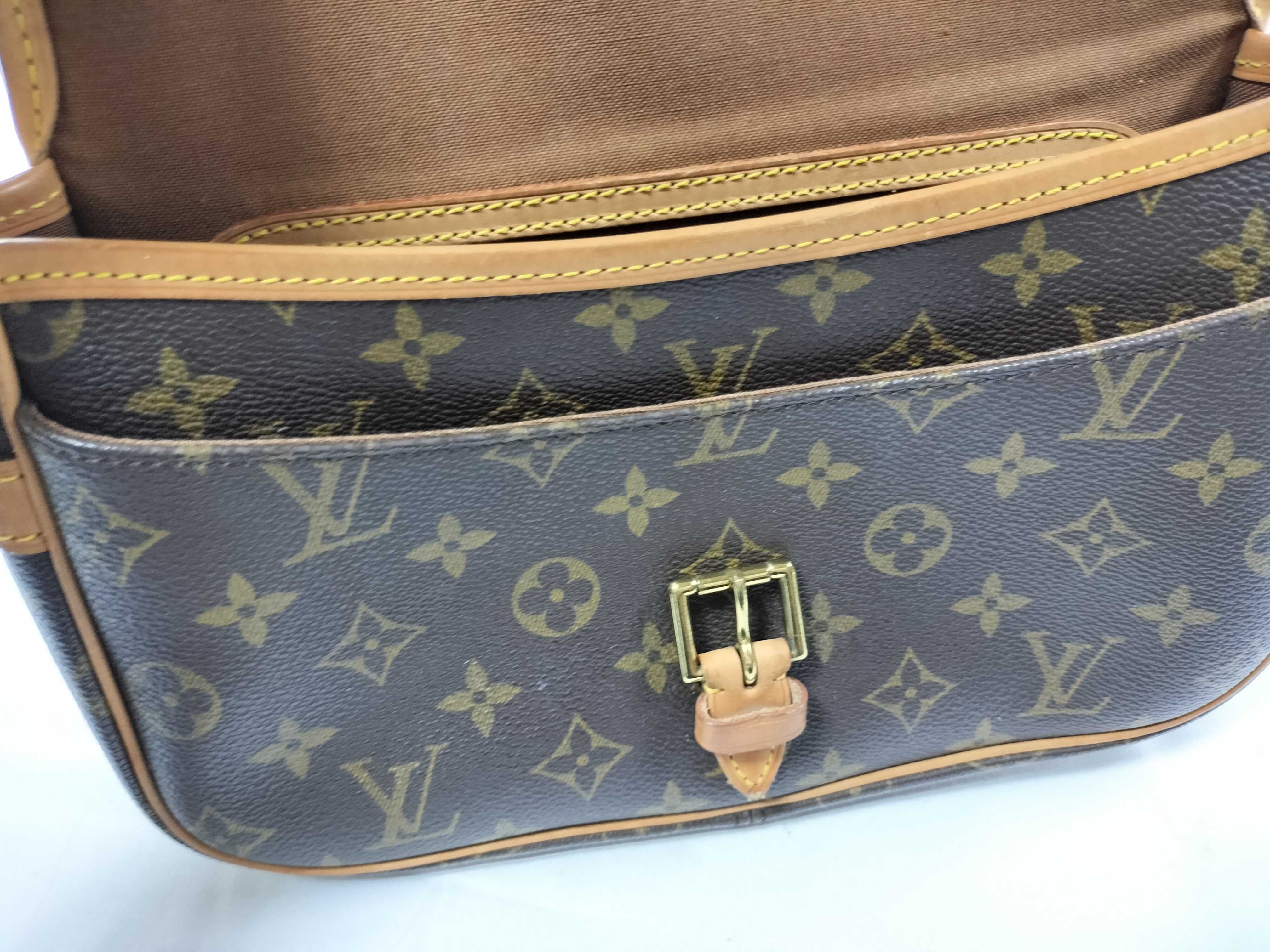 Monogram M42250 Sologne Shoulder Bag — view 9
