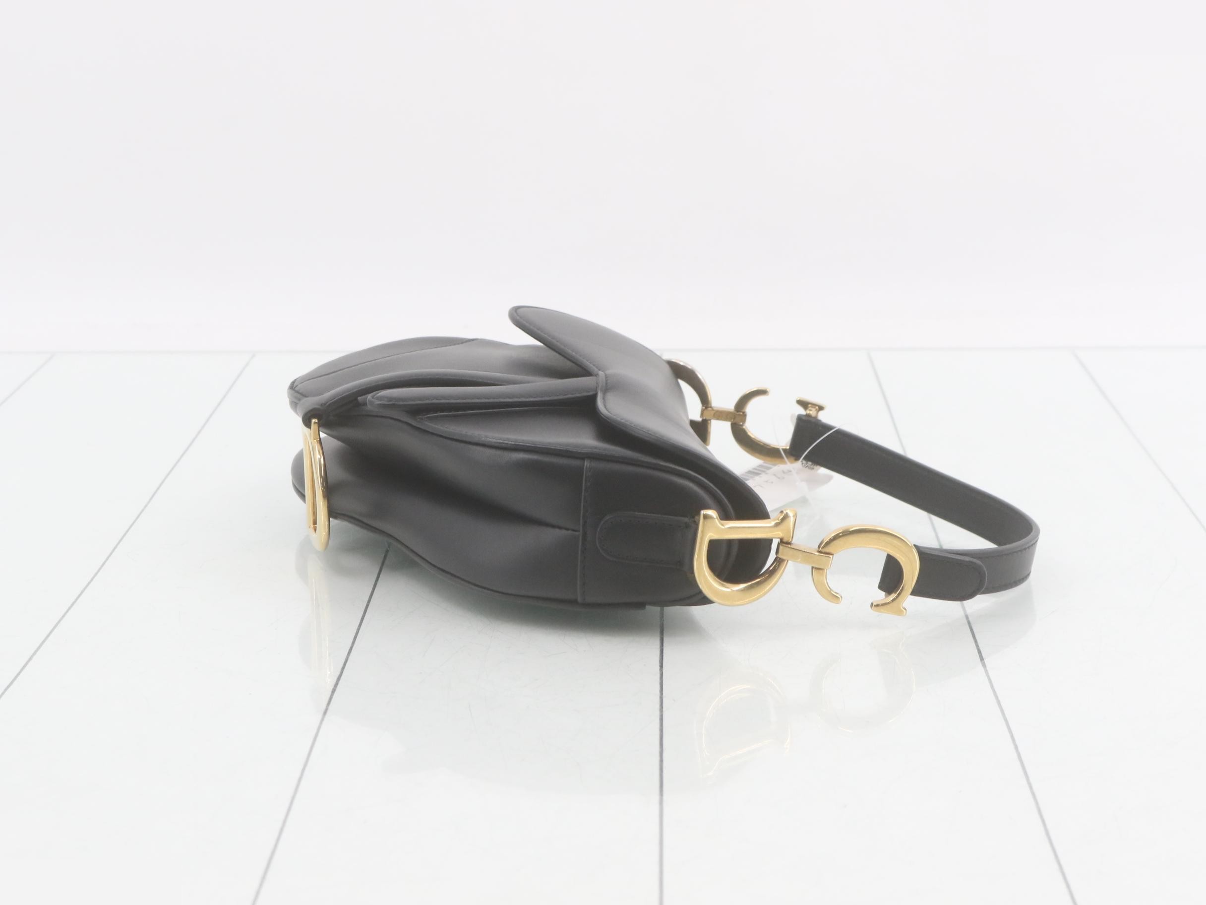 handbag — view 3