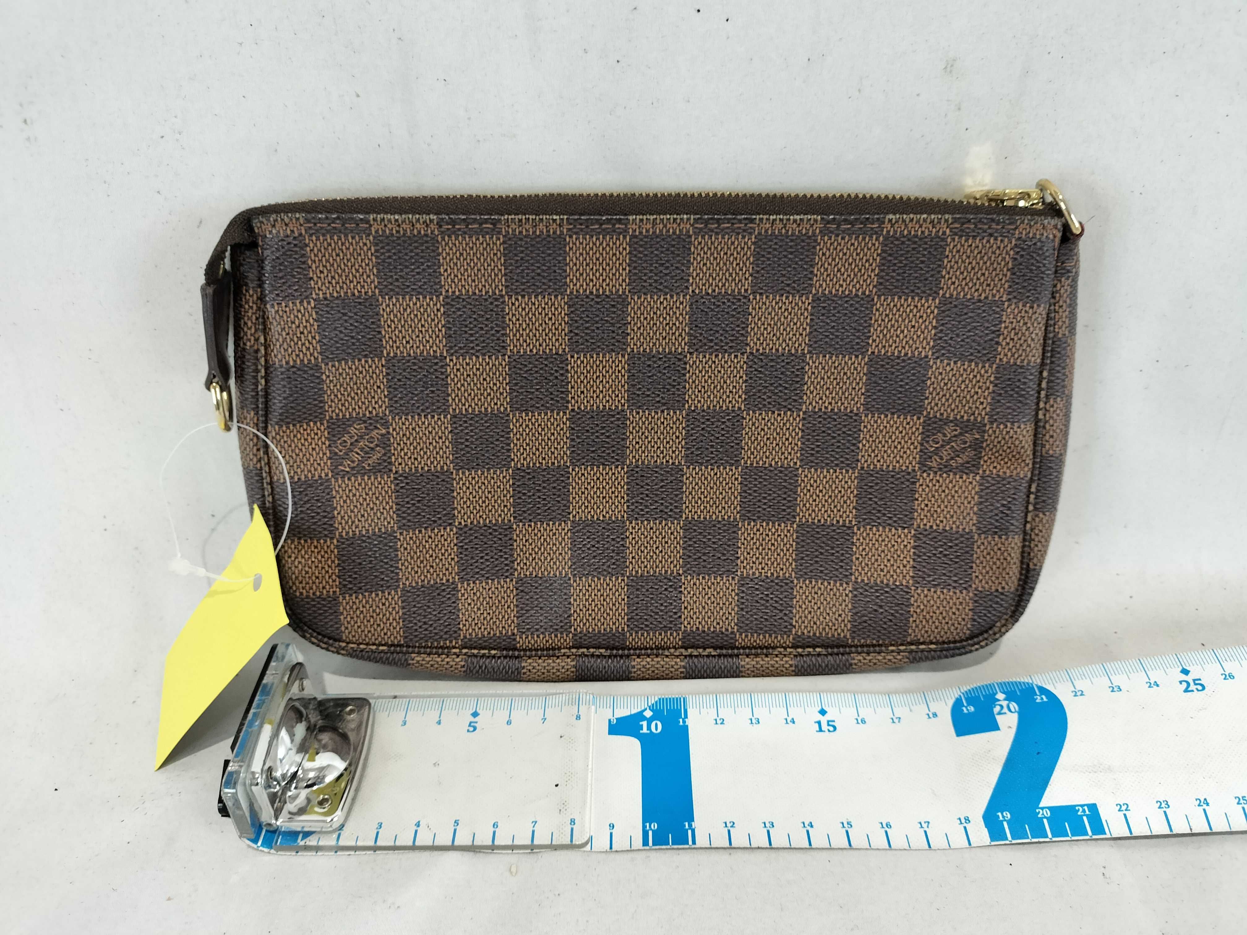 Damier Mini Pochette — view 2