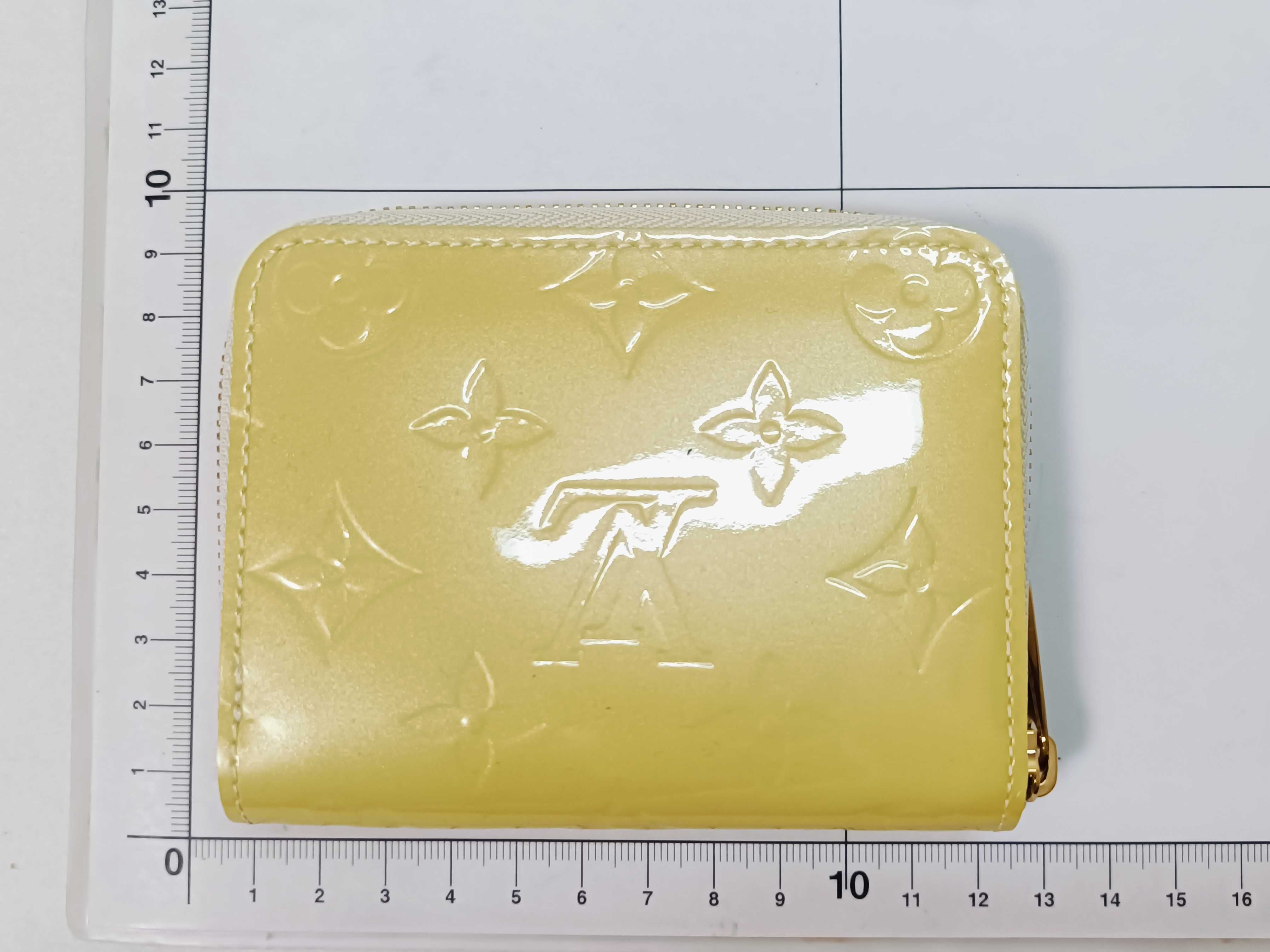 Vernis Zippy Coin Purse Card Case — view 2