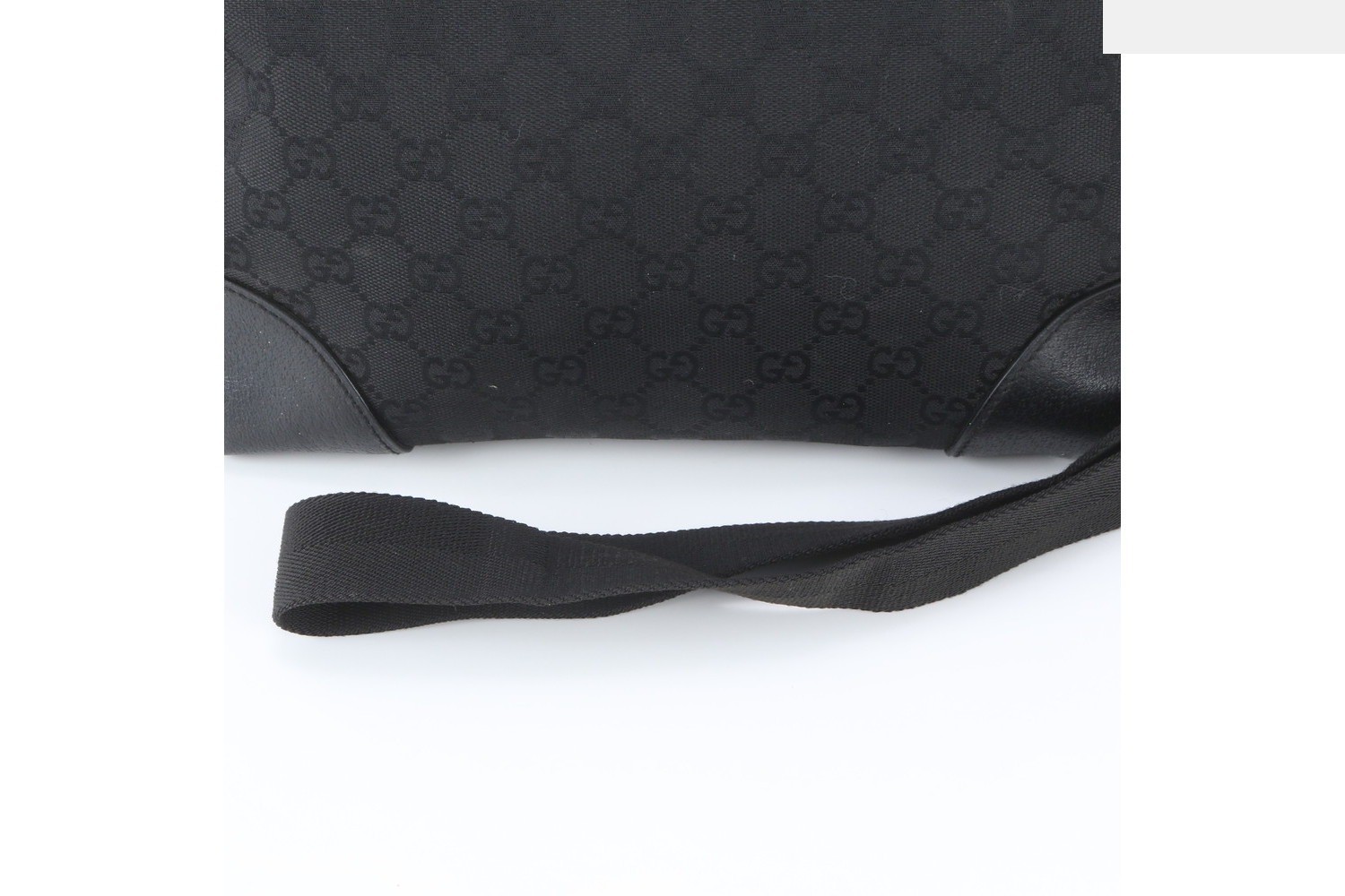 GG Canvas 114273 Leather Shoulder Bag (Crossbody) — view 2