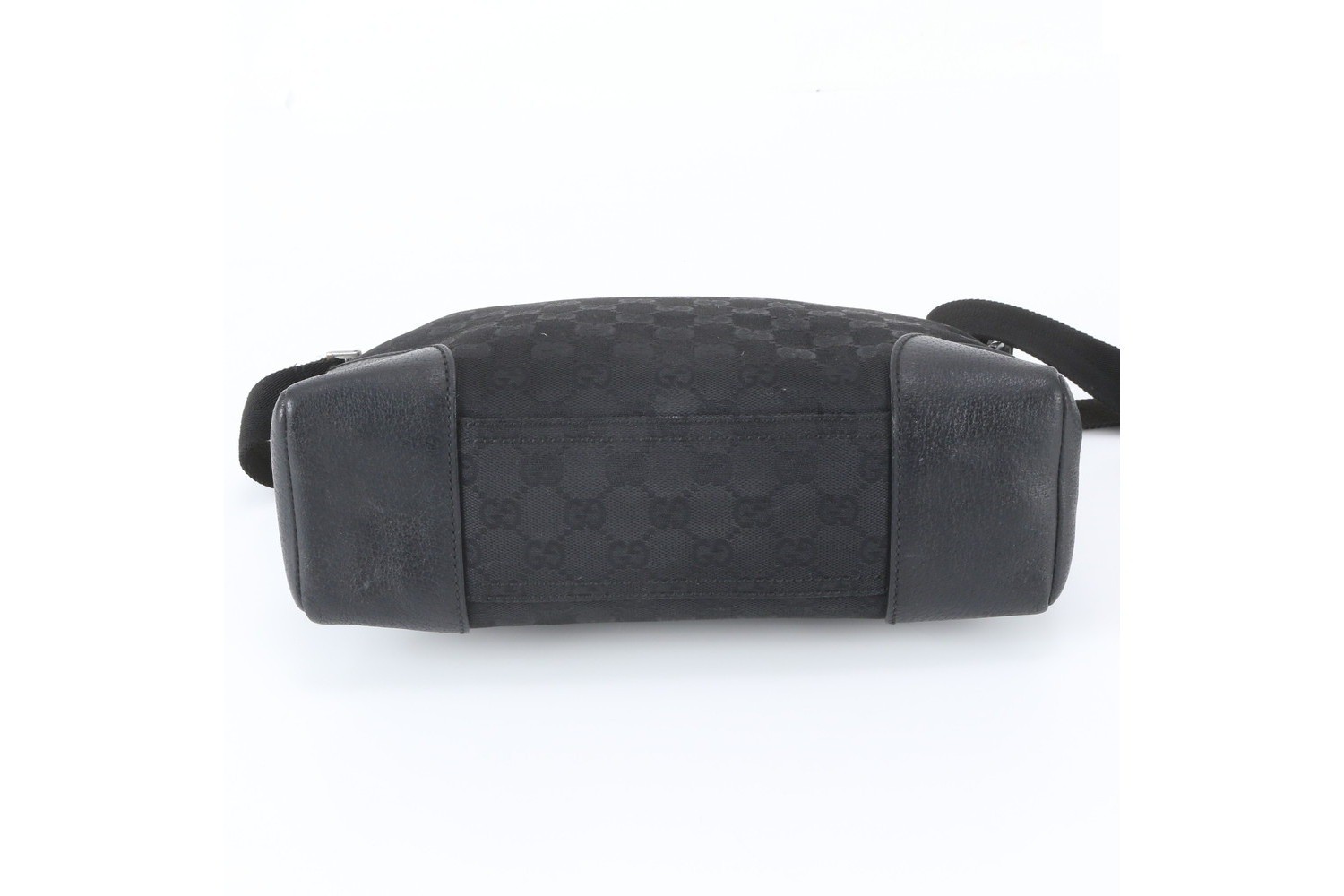 GG Canvas 114273 Leather Shoulder Bag (Crossbody) — view 6