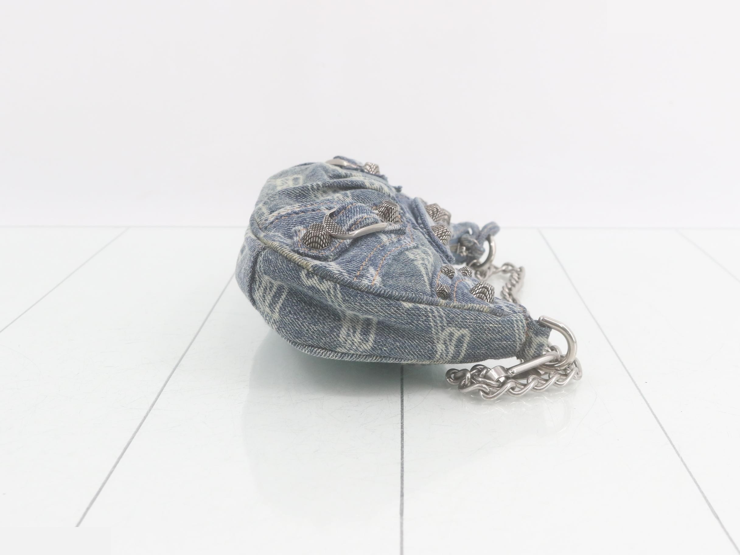 695814 Lucagol XS Chain Shoulder Bag Denim Blue — view 3