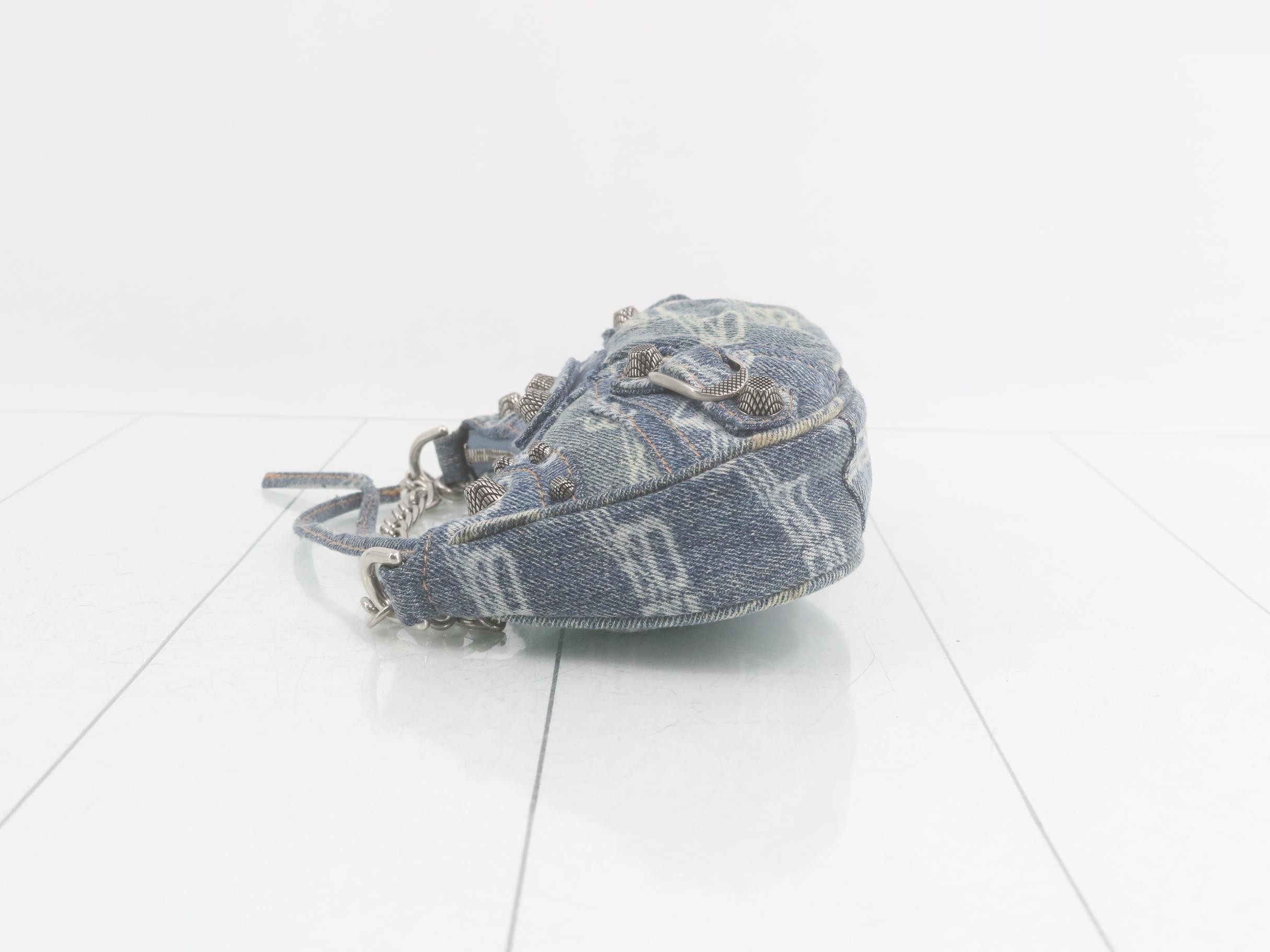 695814 Lucagol XS Chain Shoulder Bag Denim Blue — view 4