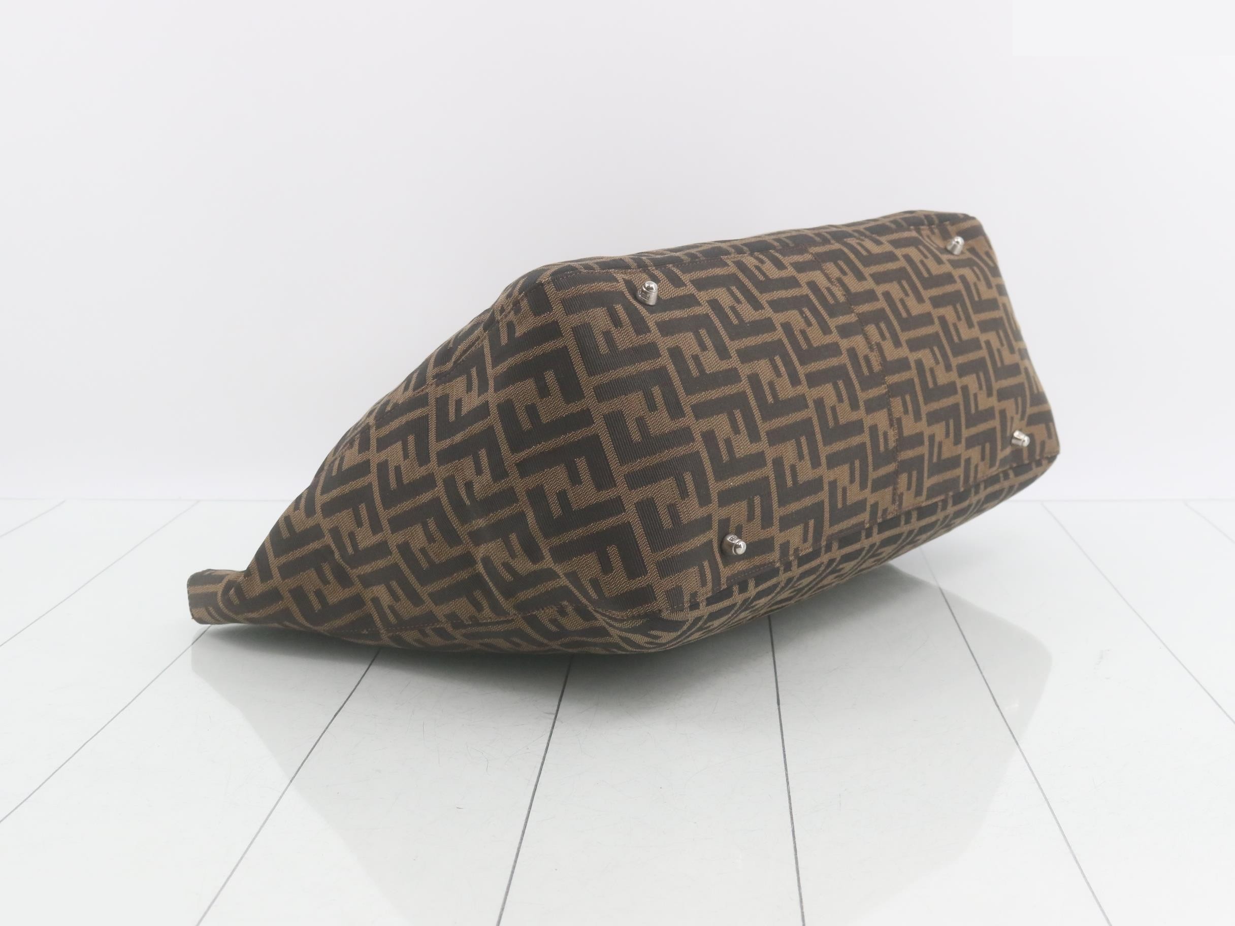 Zucca (bag) - Handbag with silver hardware — view 5
