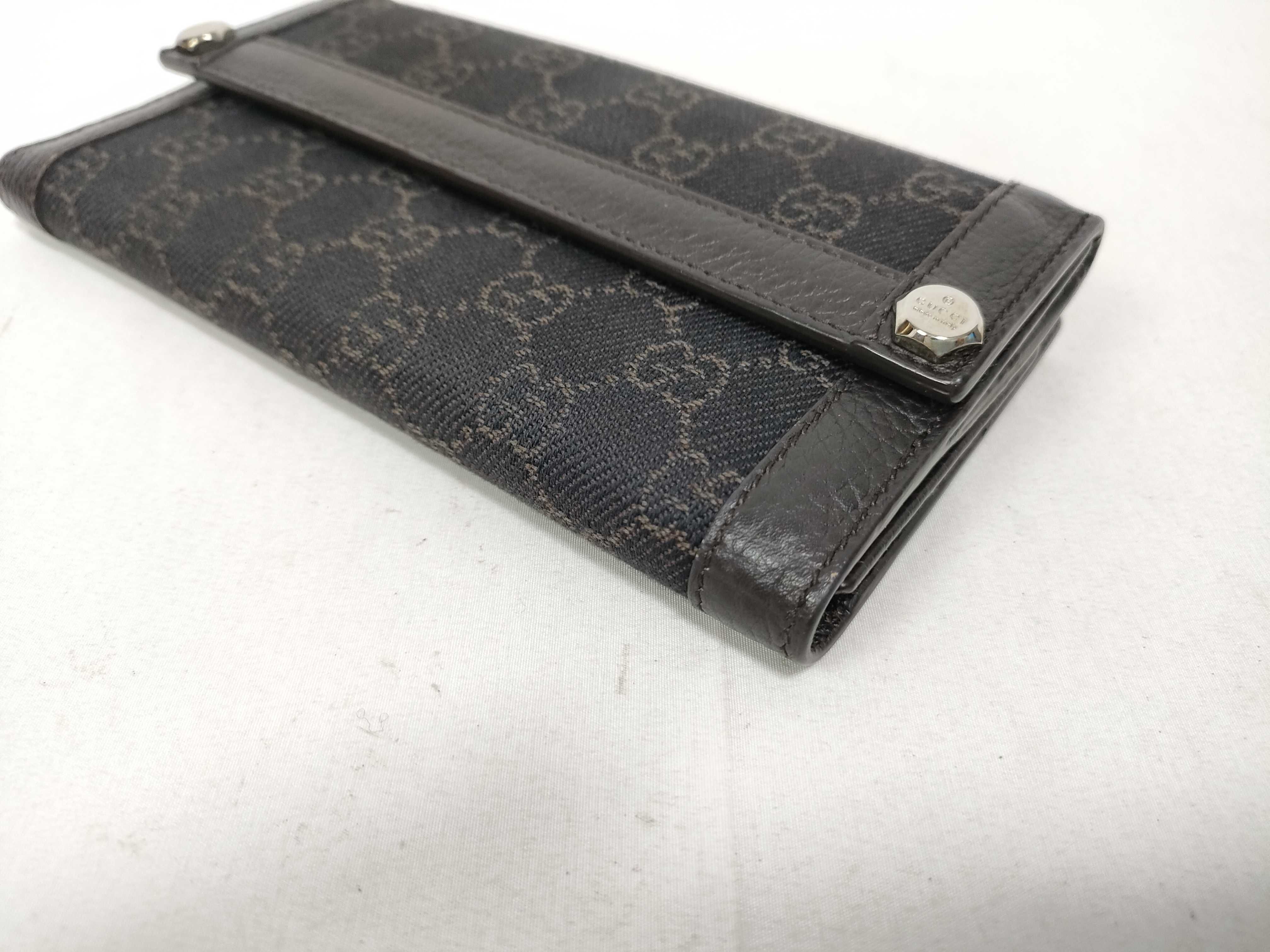 GG Canvas Bi-fold Long Wallet with Double Snap Closure — view 3