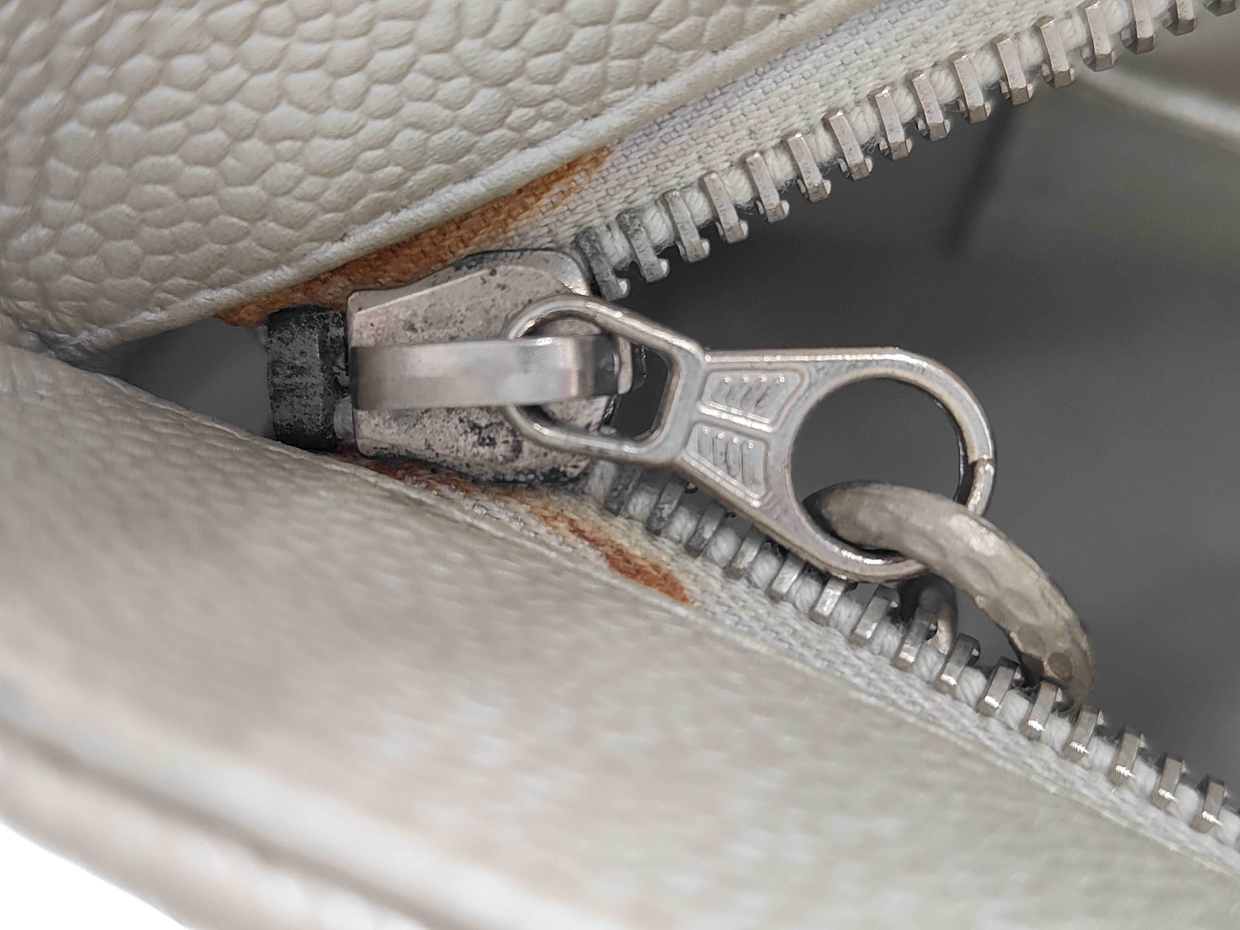 Reissue Tote Bag, Caviar Leather, with Seal — view 10