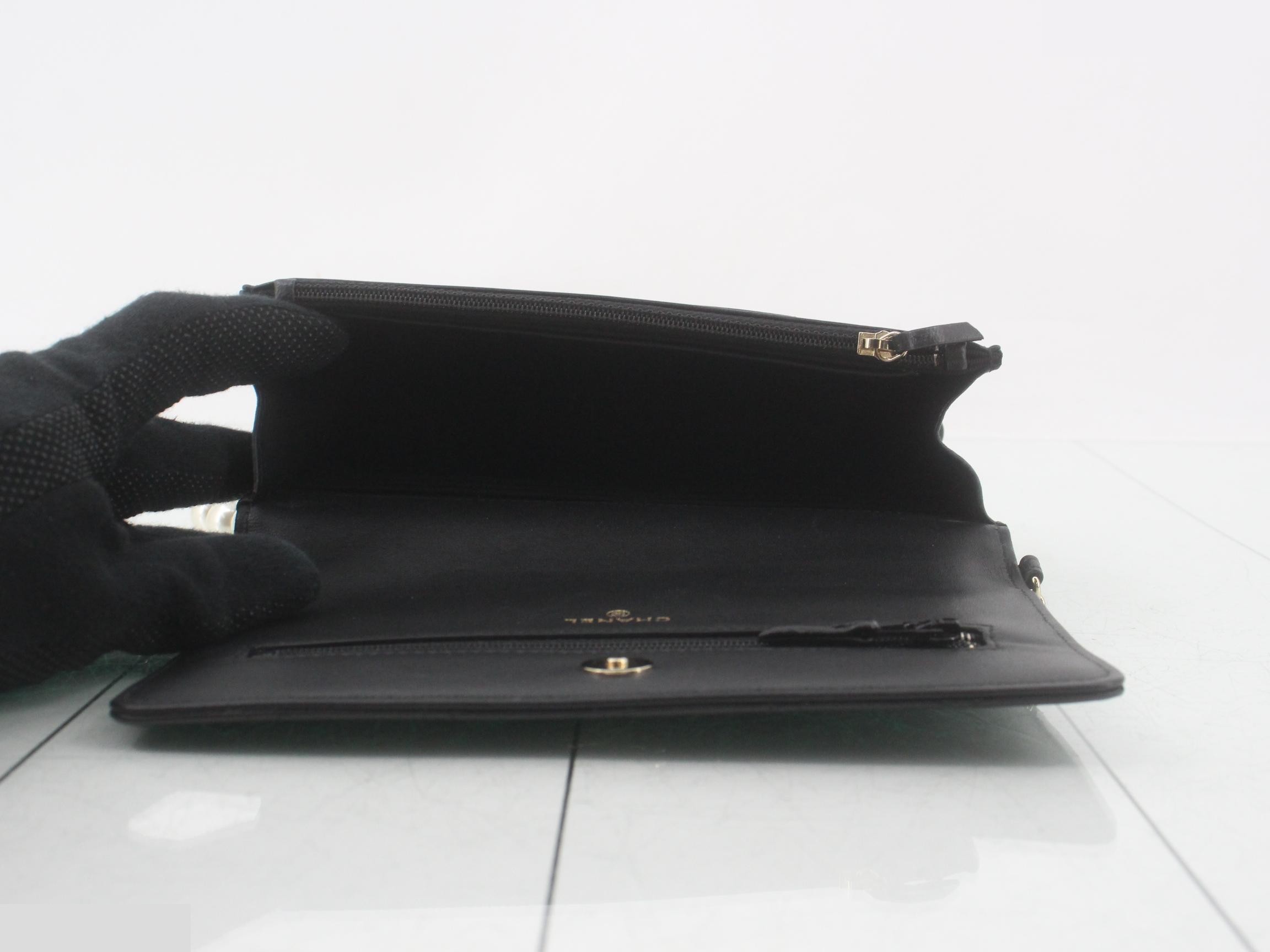 Pearl Matelassé Lambskin Chain Wallet — view 4