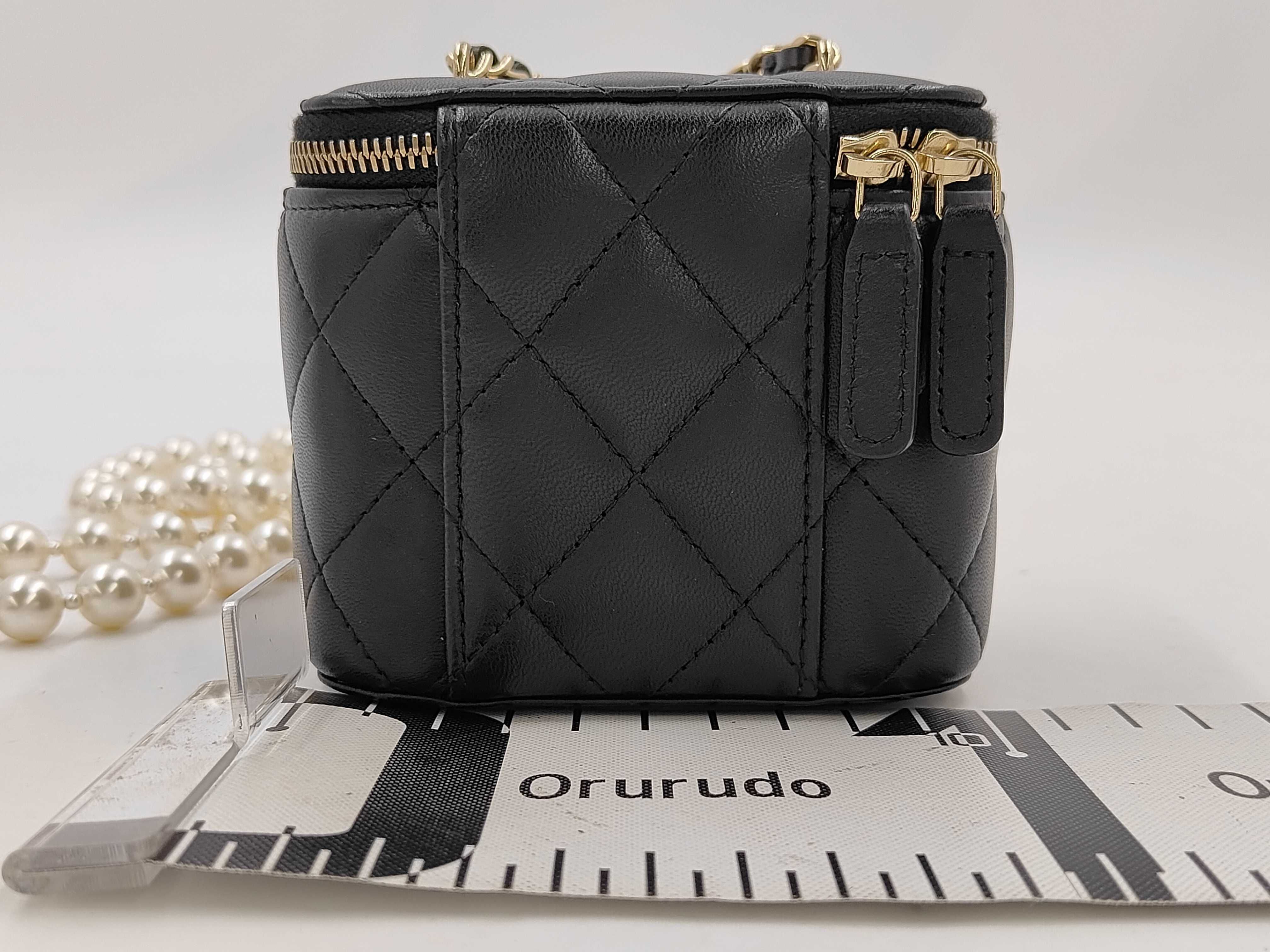 Pearl Vanity Case Mini Box Bag — view 2