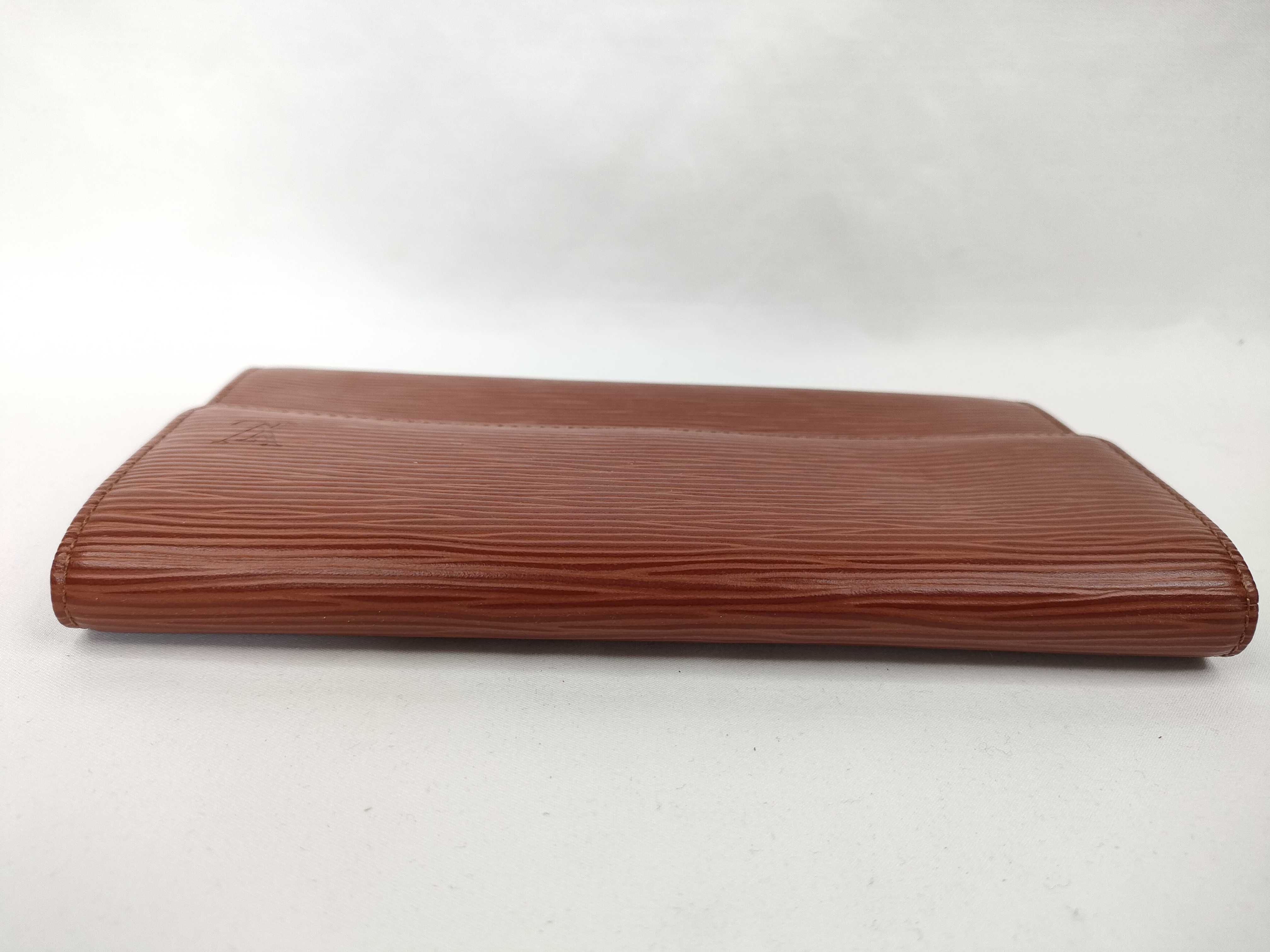 Epi M63573 Portemonnaie Cartes Credit Bi-fold Long Wallet — view 6