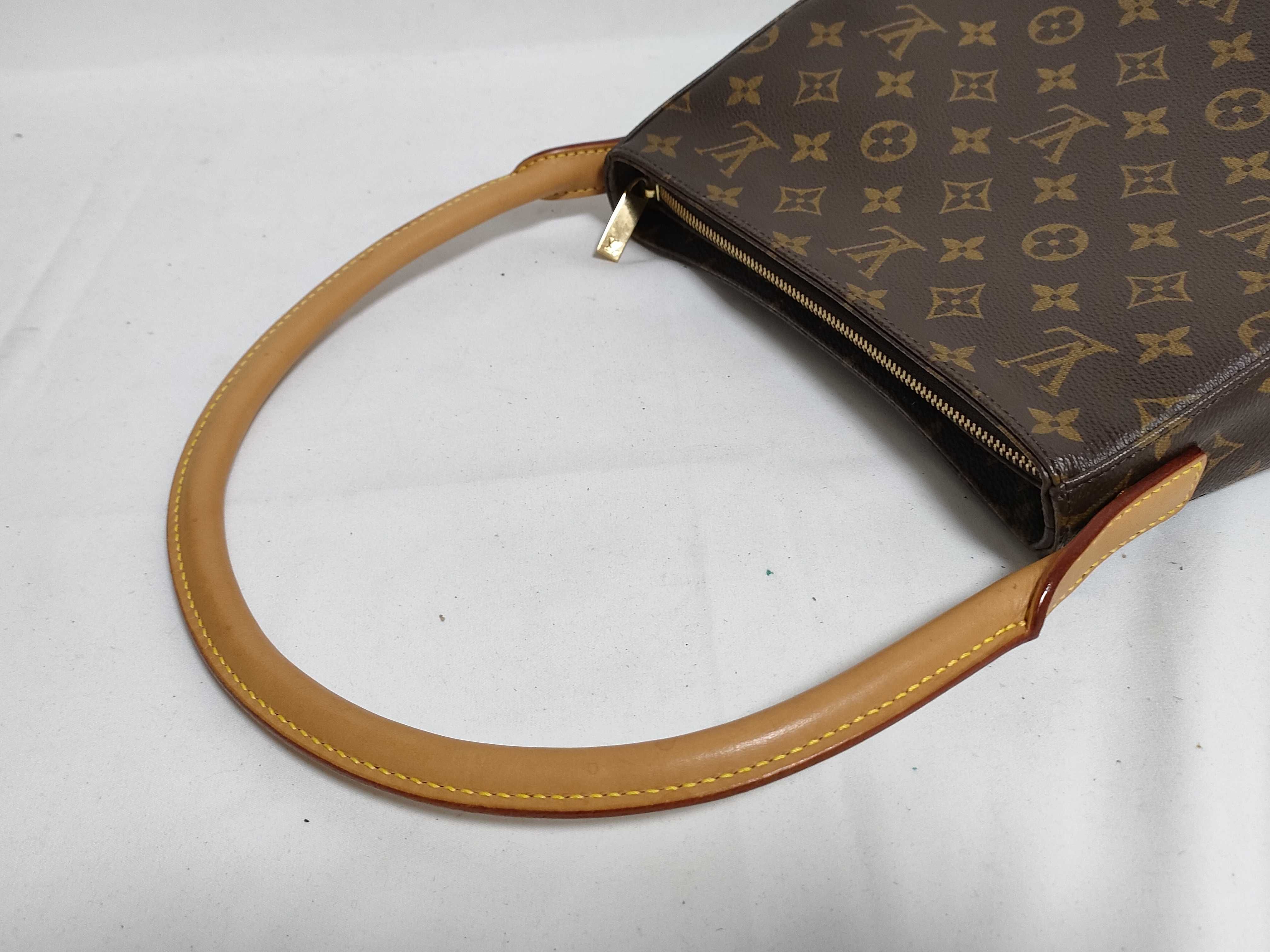 Monogram Louis Vuitton Looping MM M51146 Handbag — view 5