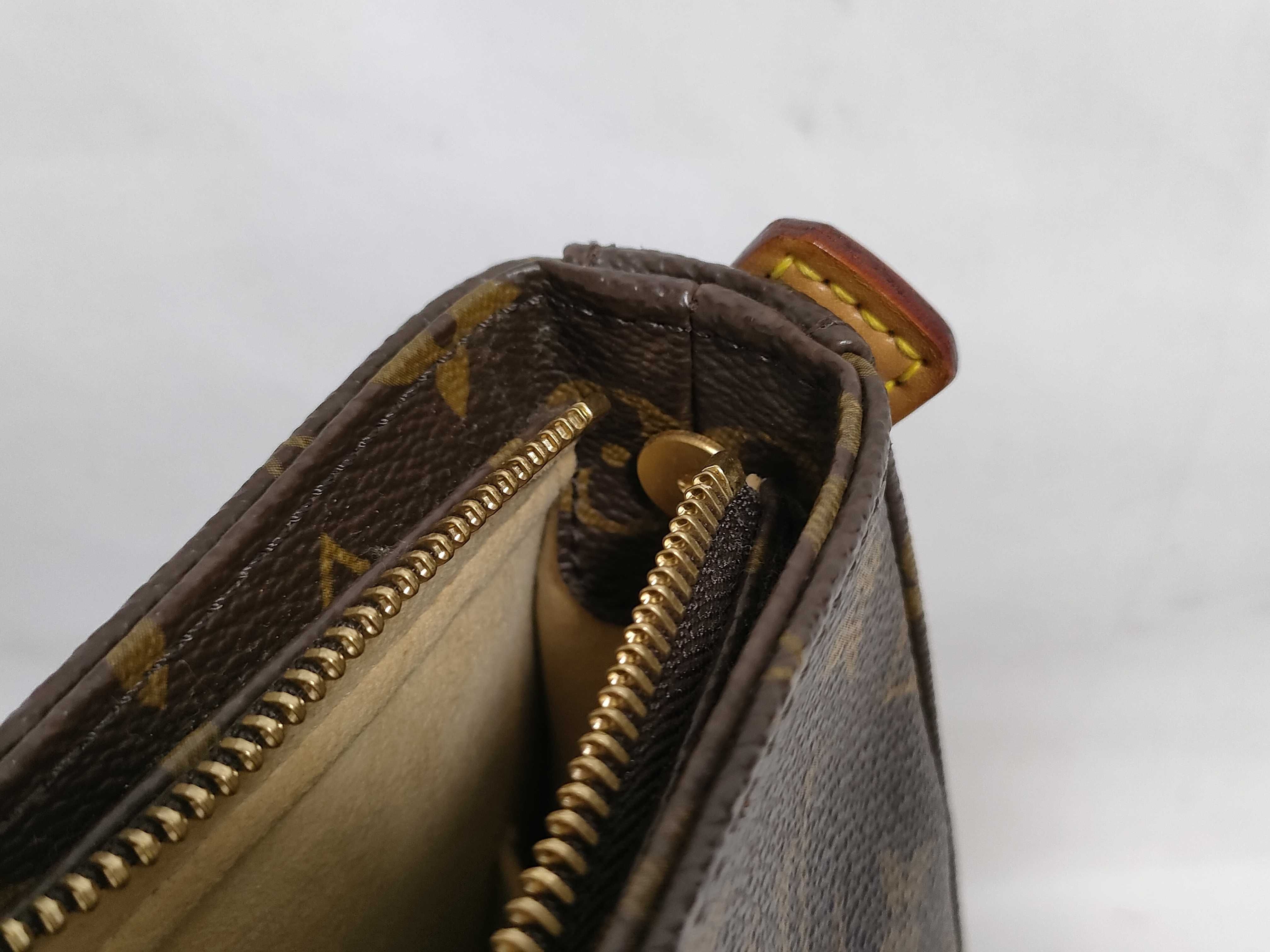 Monogram Louis Vuitton Looping MM M51146 Handbag — view 9