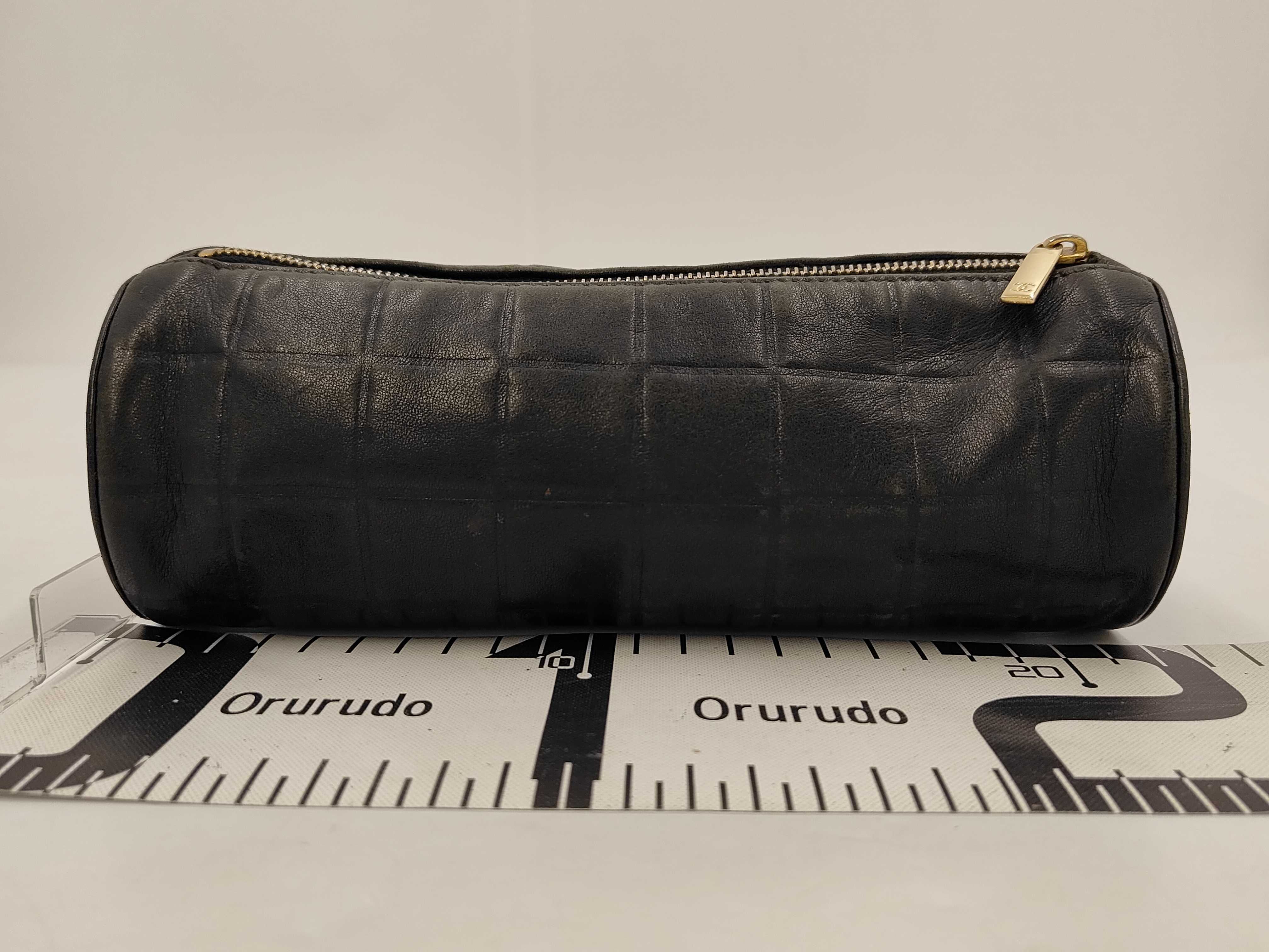 pouch — view 2