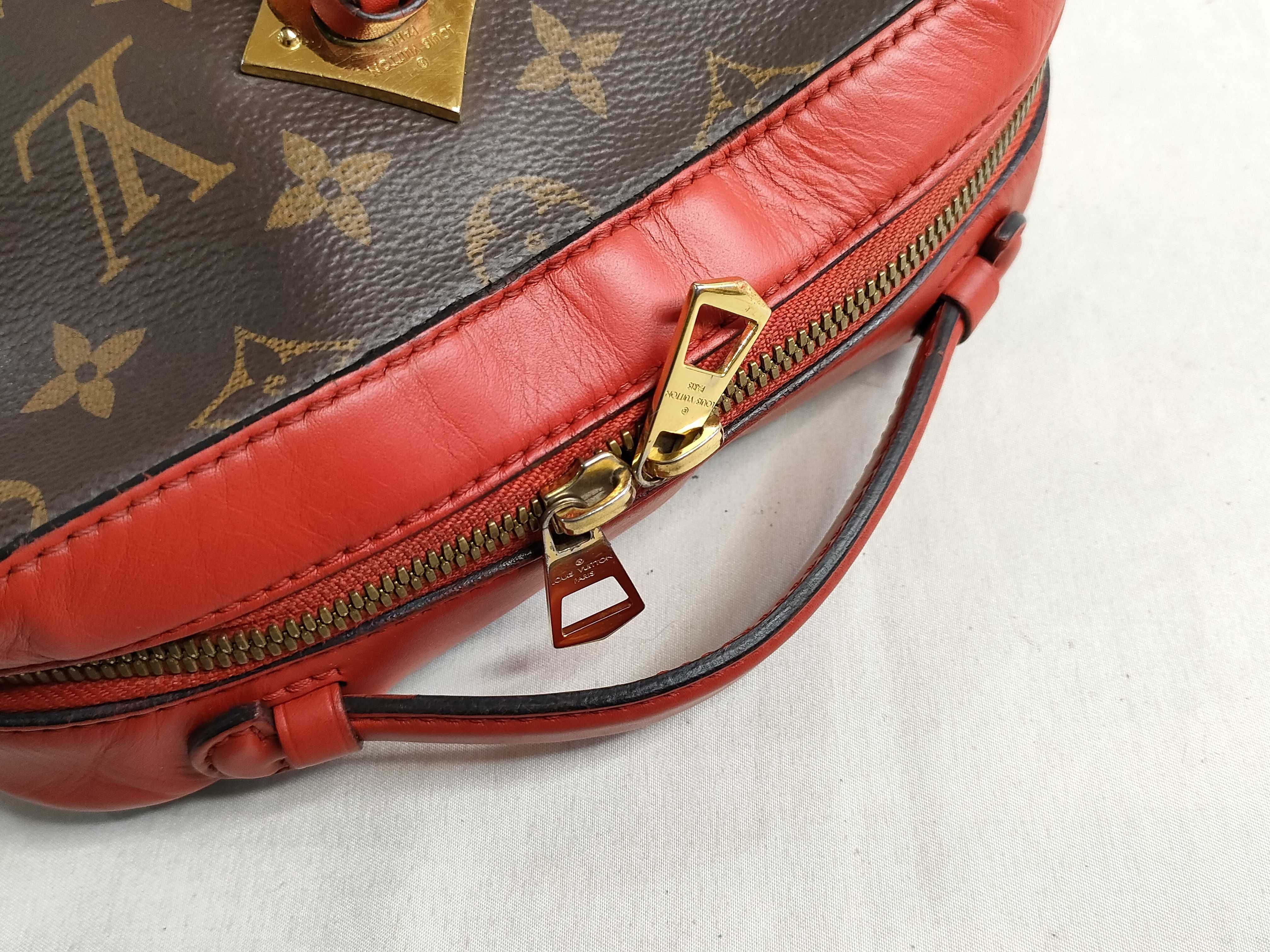 Monogram Louis Vuitton Monogram Saint-Onge M43556 AH3178 Shoulder Bag — view 3