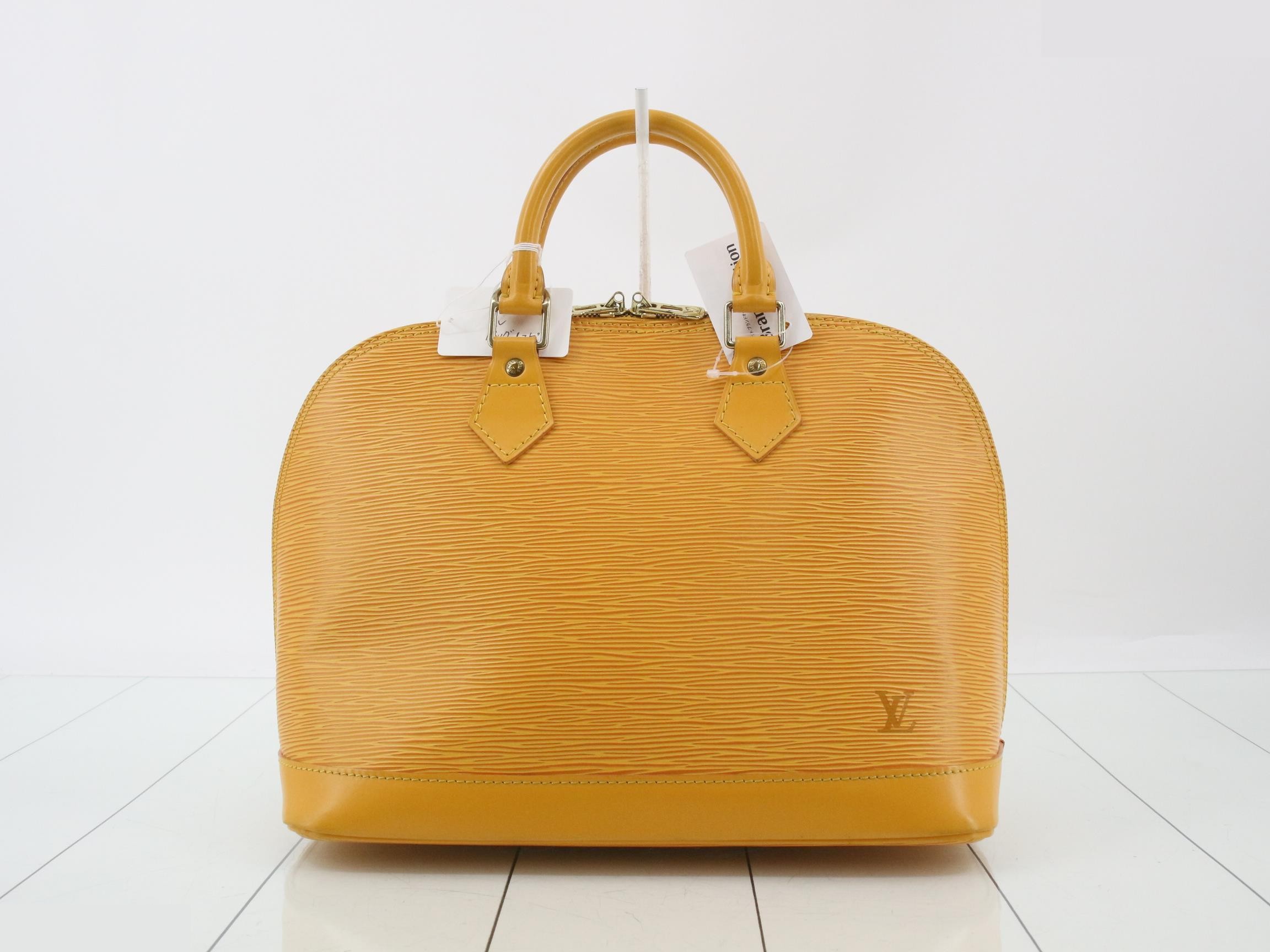 Epi Alma handbag