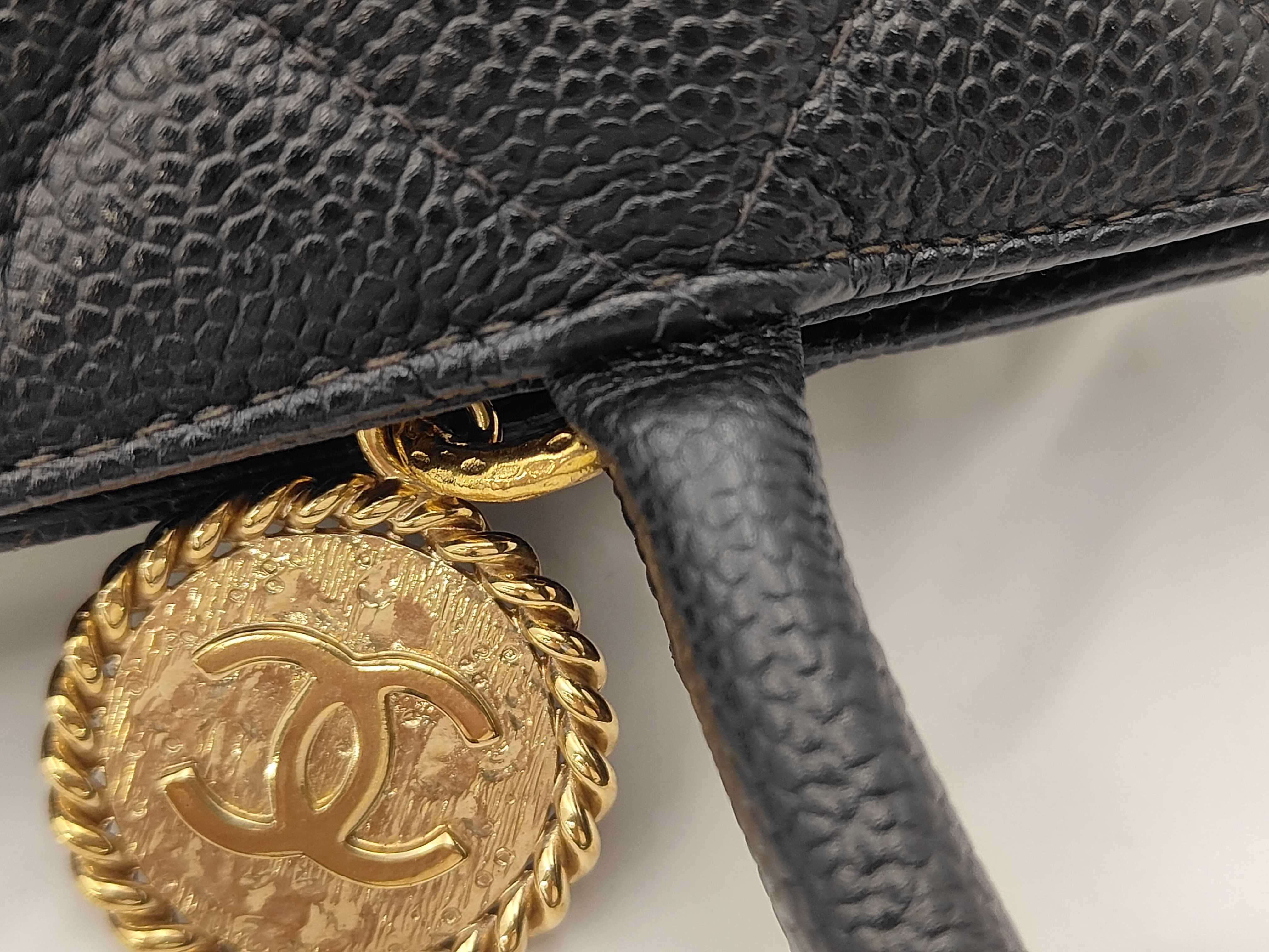 Caviar Skin Reissue Tote Bag (Black) — view 5