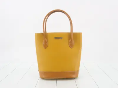 Leather handbag, yellow