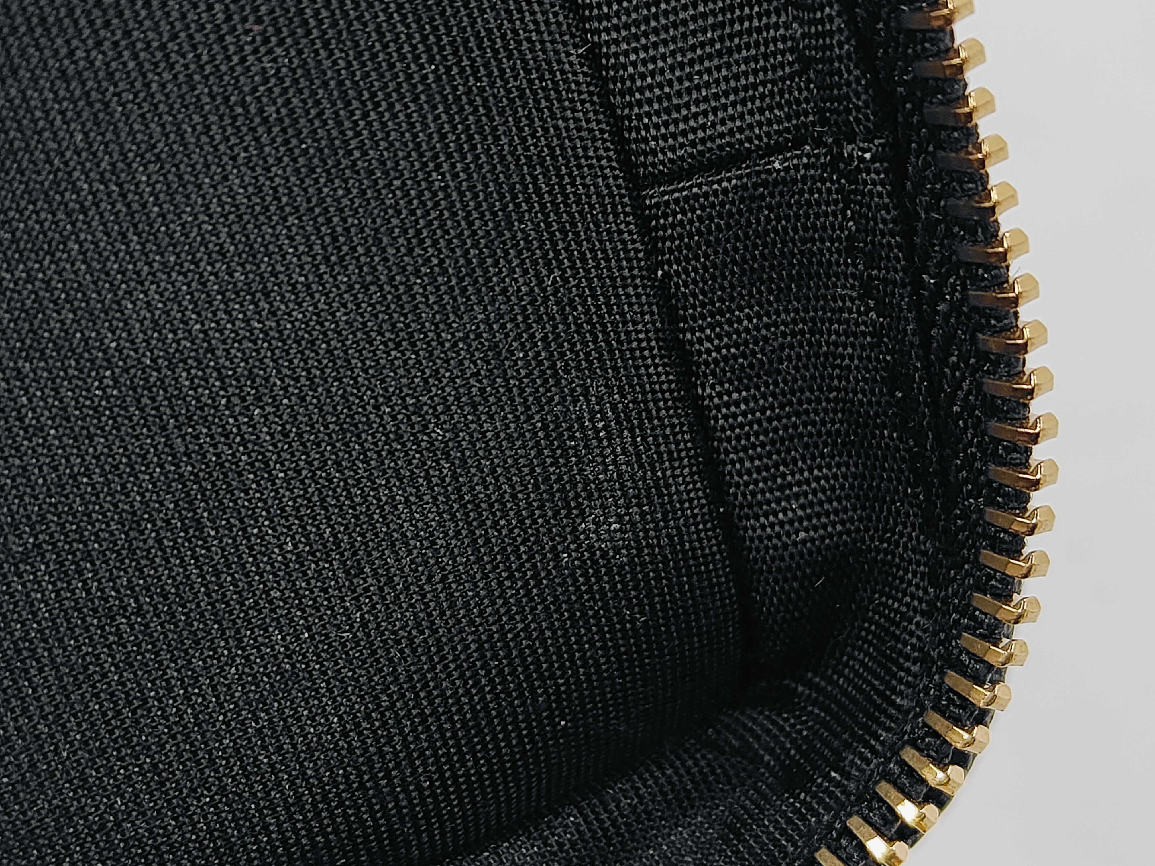 Box Chain Hand Shoulder Bag — view 11