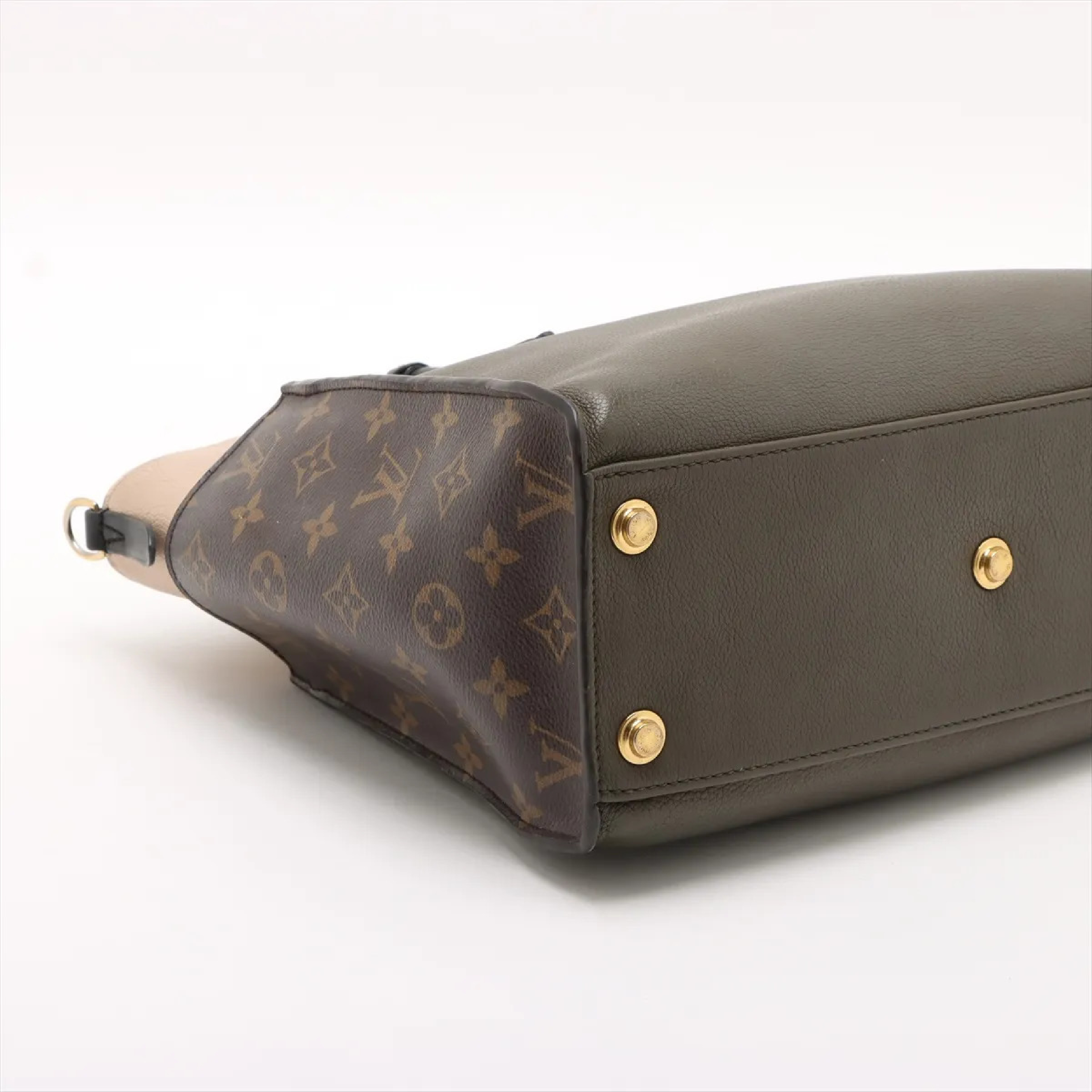 Monogram x Leather On My Side MM M55302 Handbag — view 5