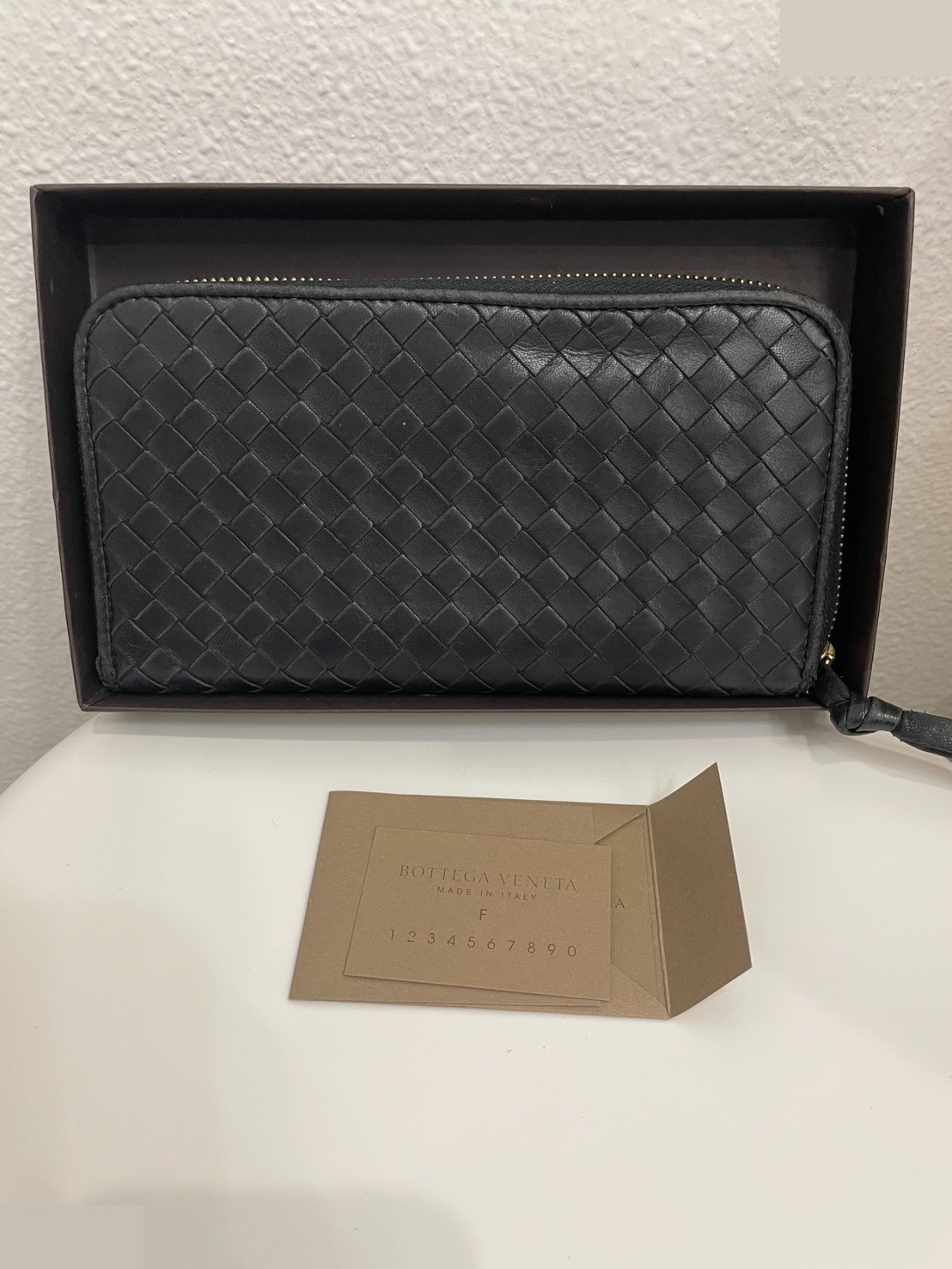 Intrecciato (bags) and wallets