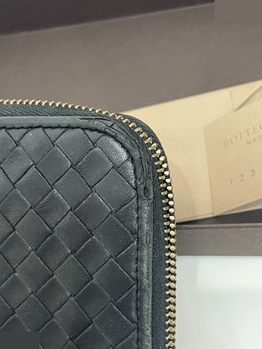 Intrecciato (bags) and wallets — view 3