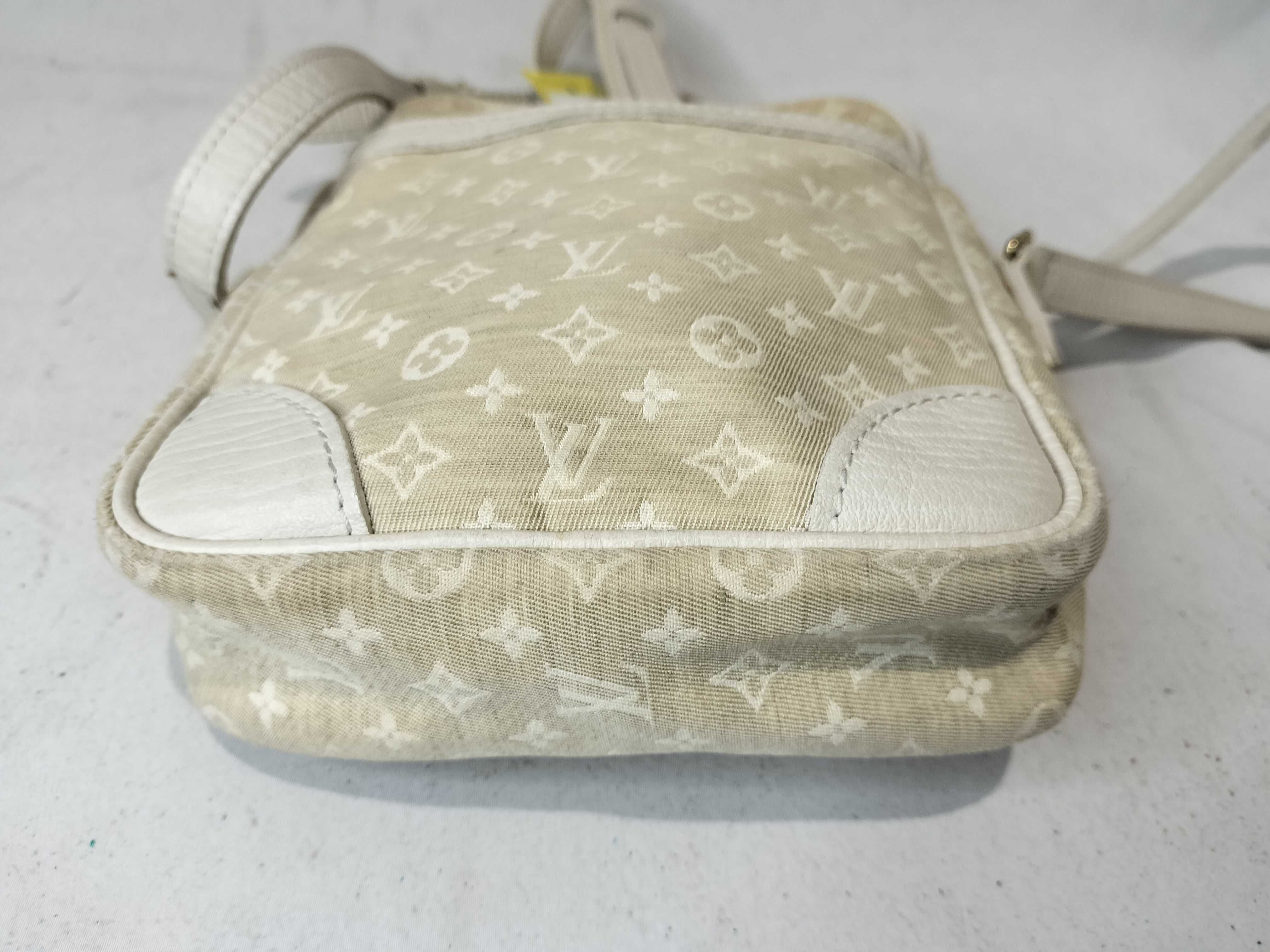 Monogram Mini Lin M95318 Danube Shoulder Bag White Shoulder Bag — view 7
