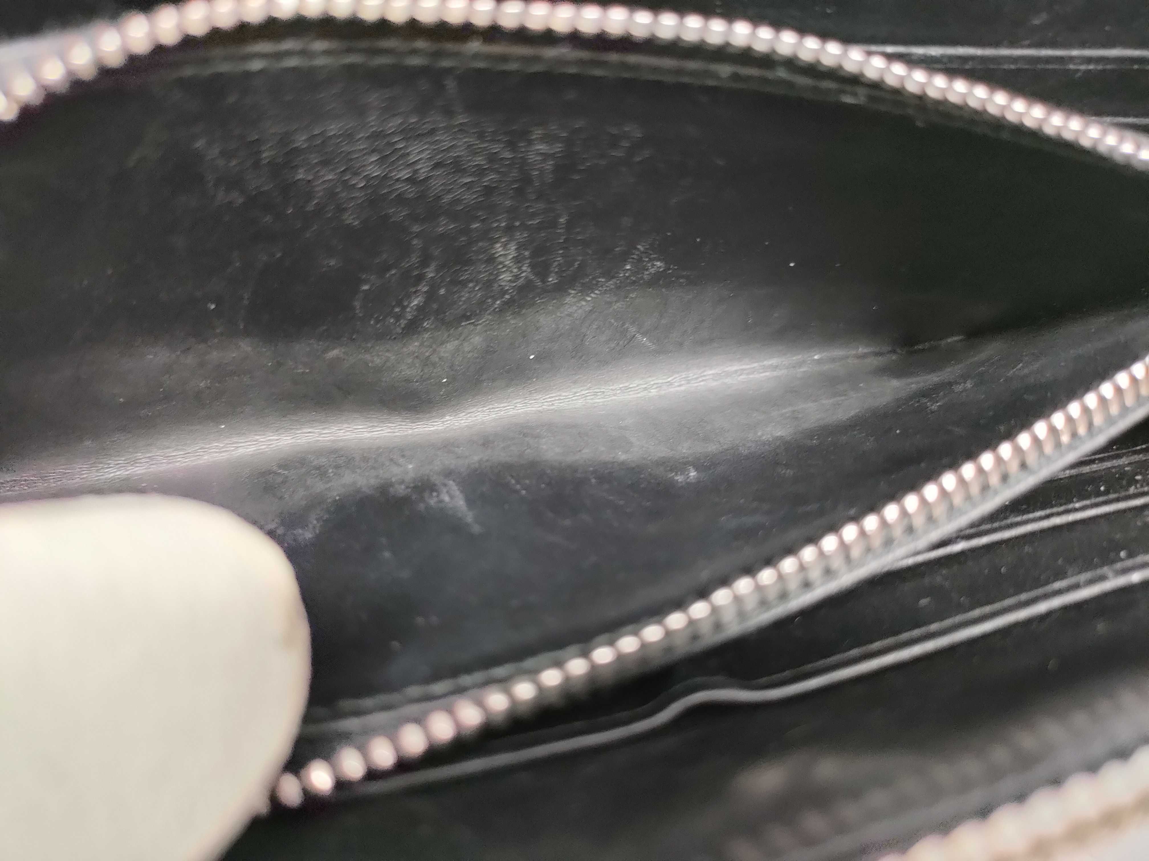 Anagram Leather Round Zip Long Wallet — view 8