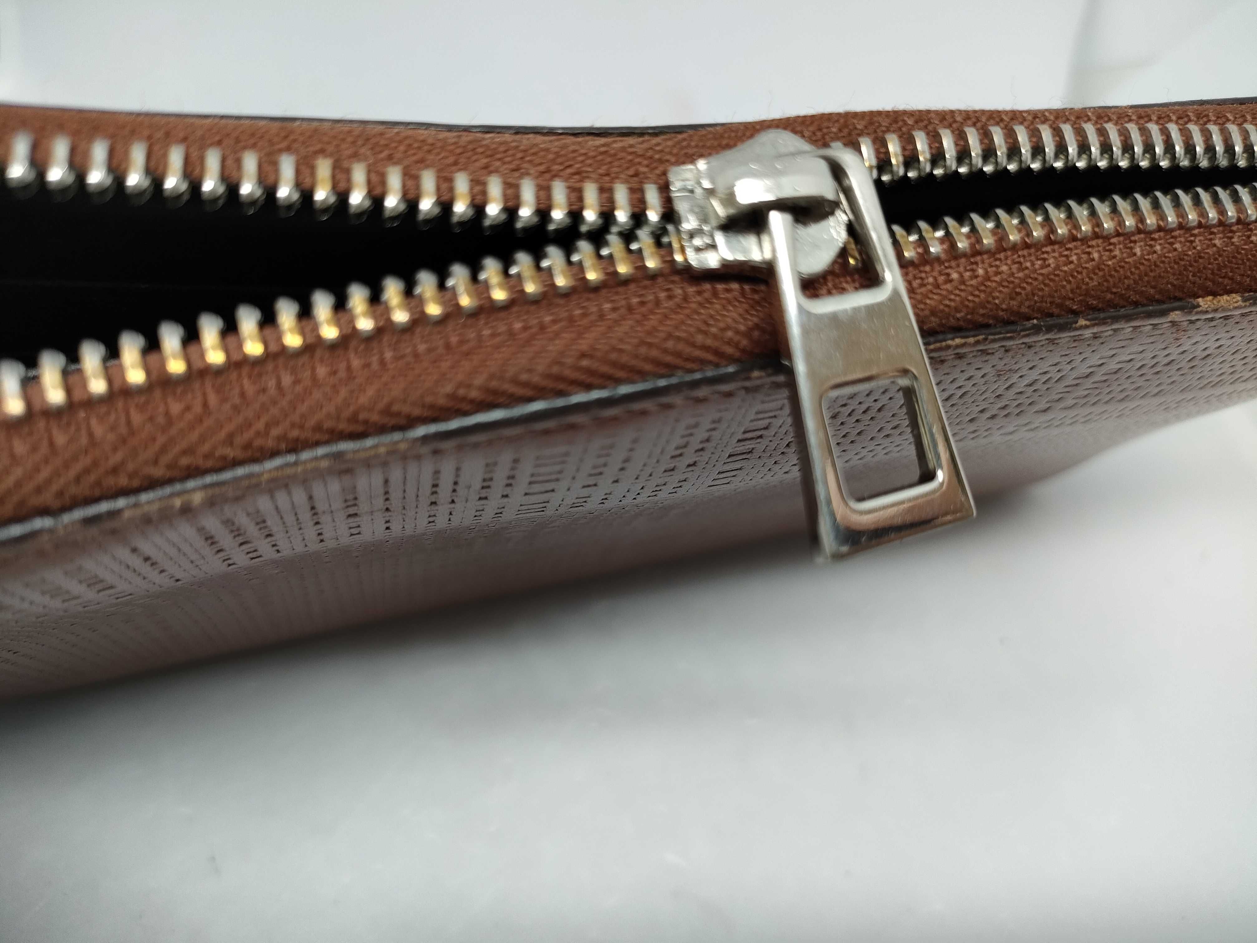 Anagram Leather Round Zip Long Wallet — view 10