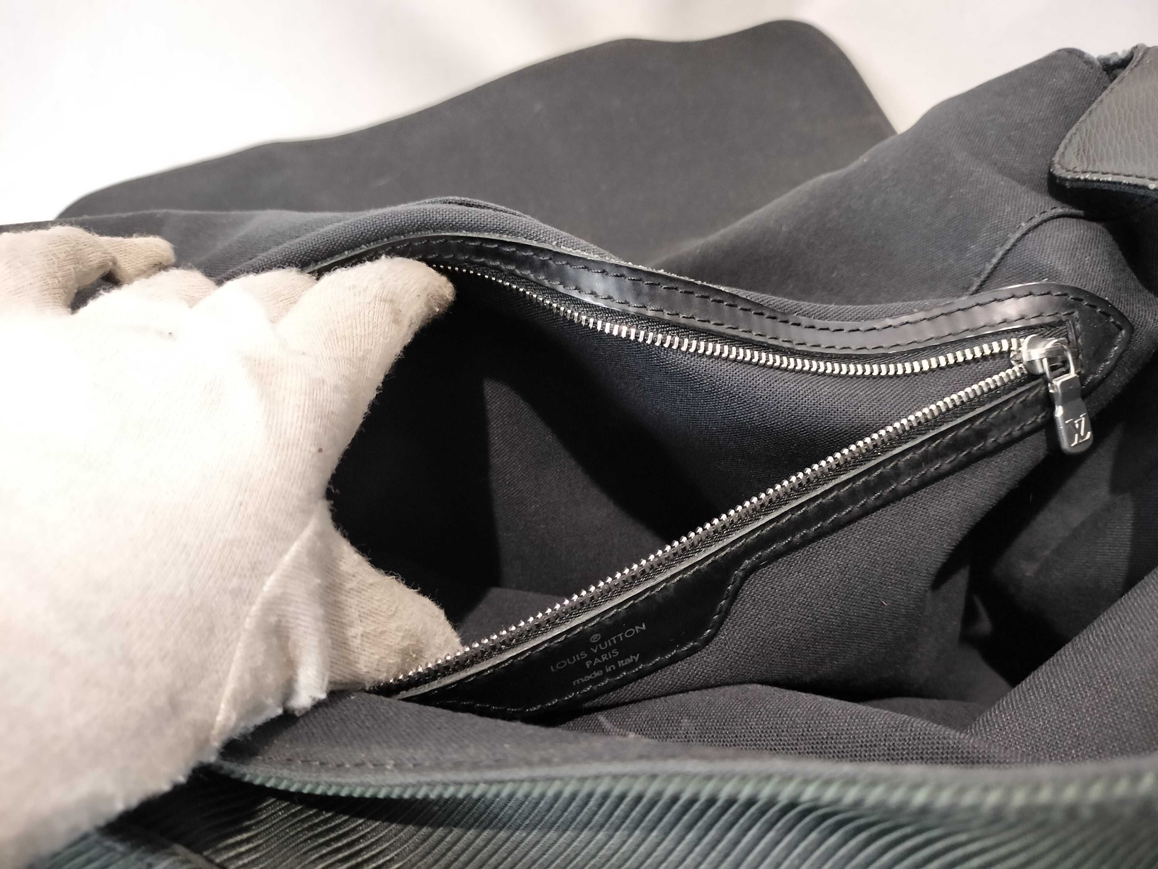 Taiga M30162 Delsu Shoulder Bag — view 11