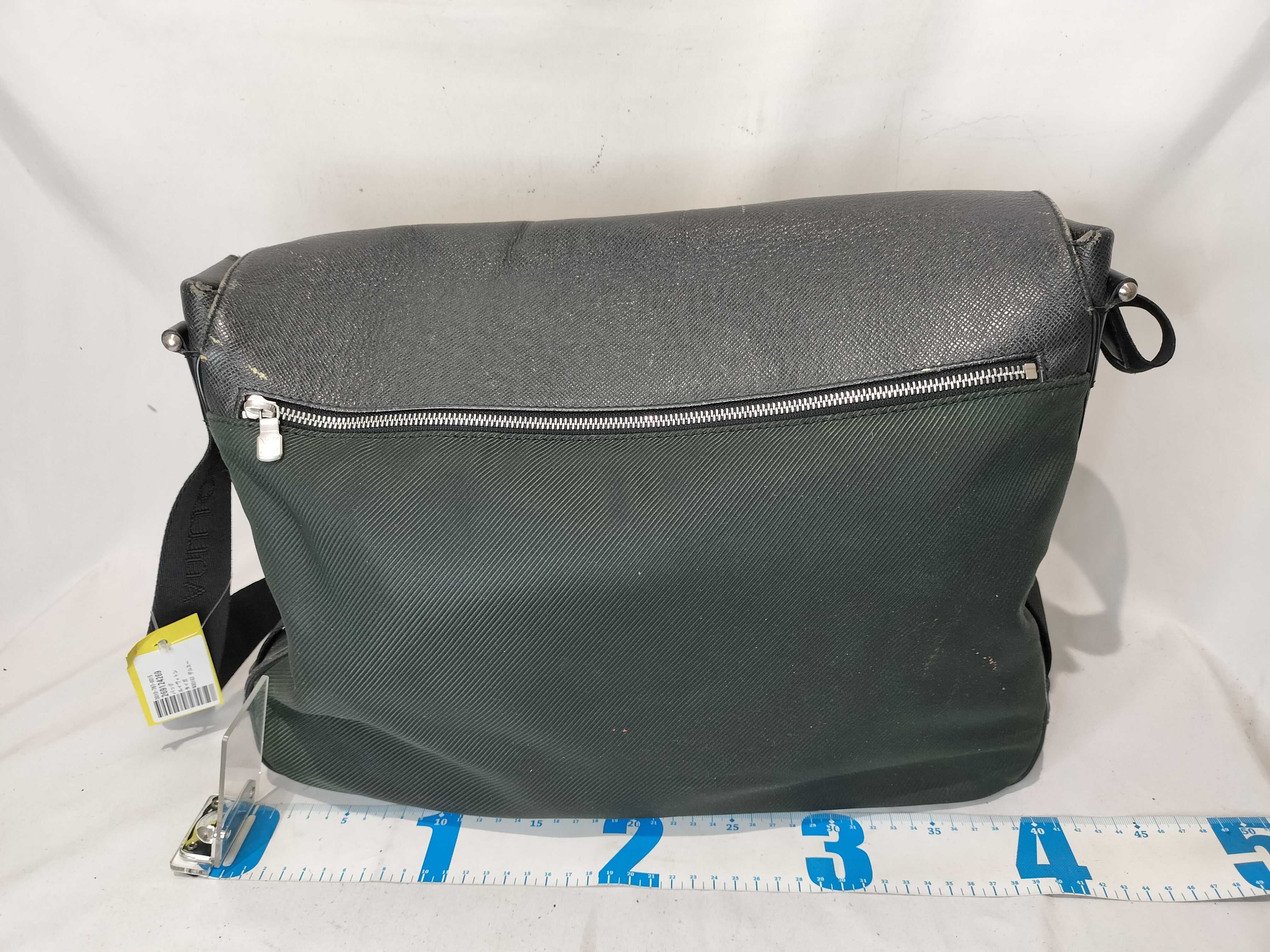 Taiga M30162 Delsu Shoulder Bag — view 3