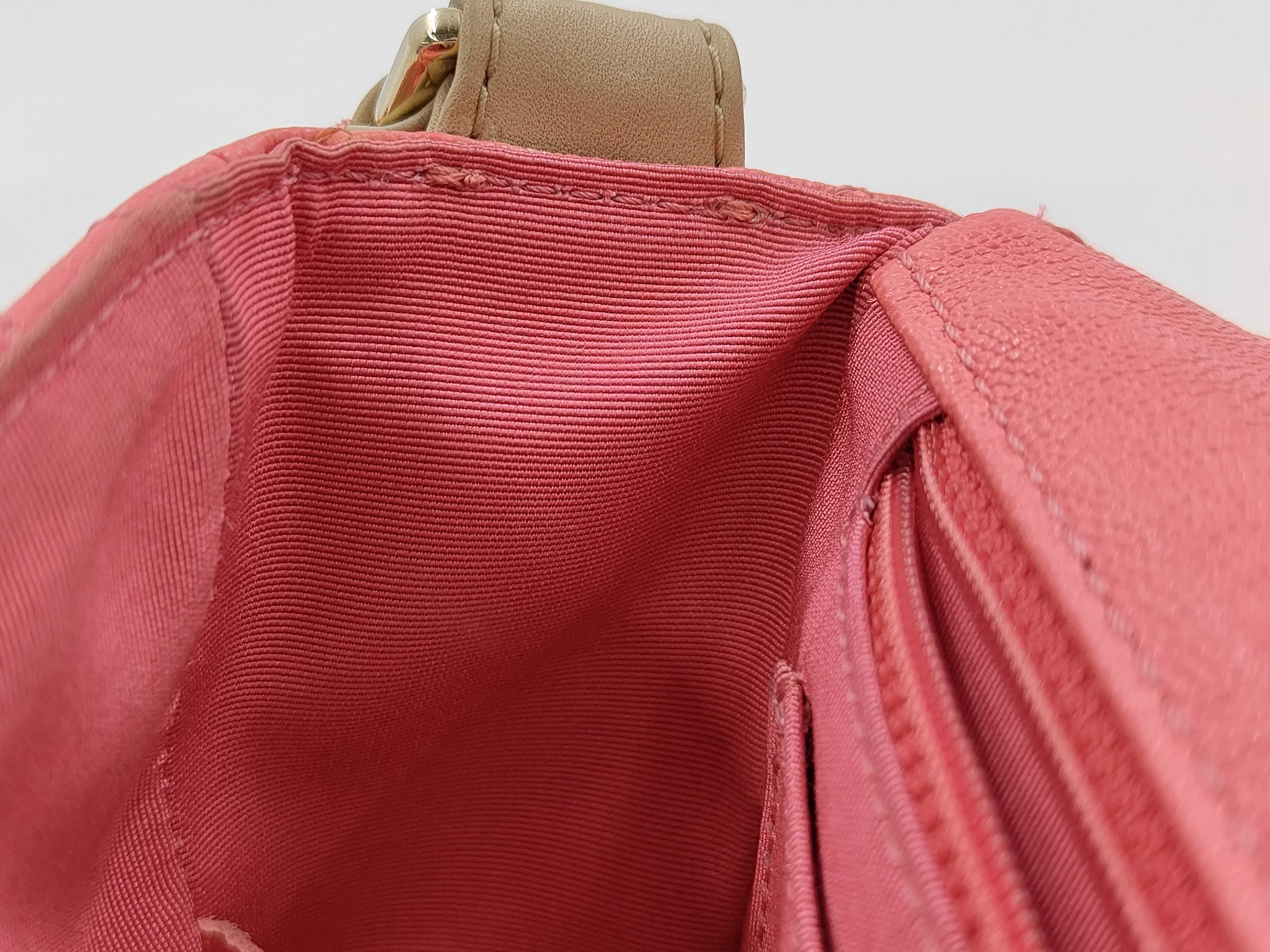 Matelassé 20 Caviar Skin Pink Shoulder Bag — view 13