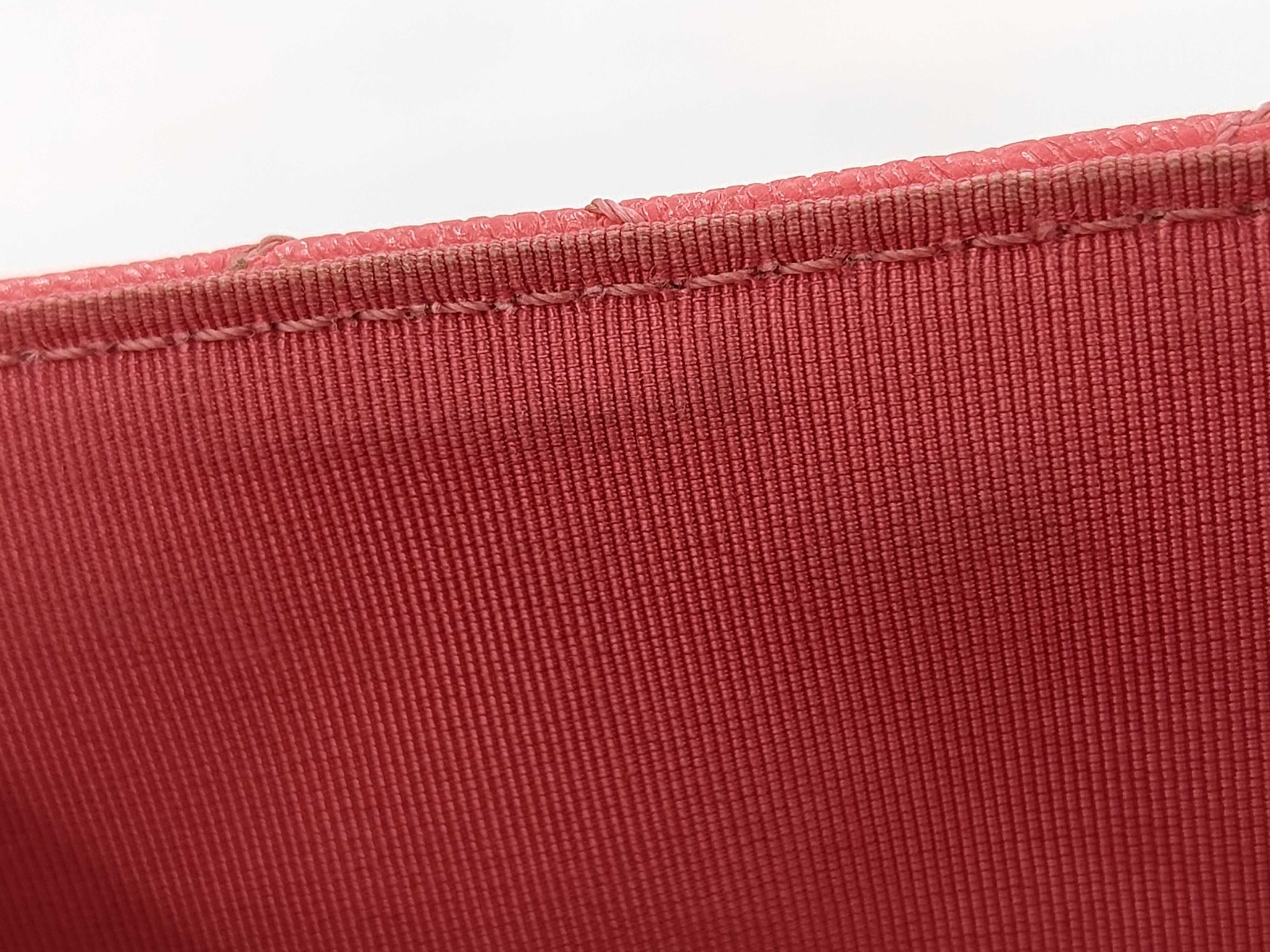 Matelassé 20 Caviar Skin Pink Shoulder Bag — view 15