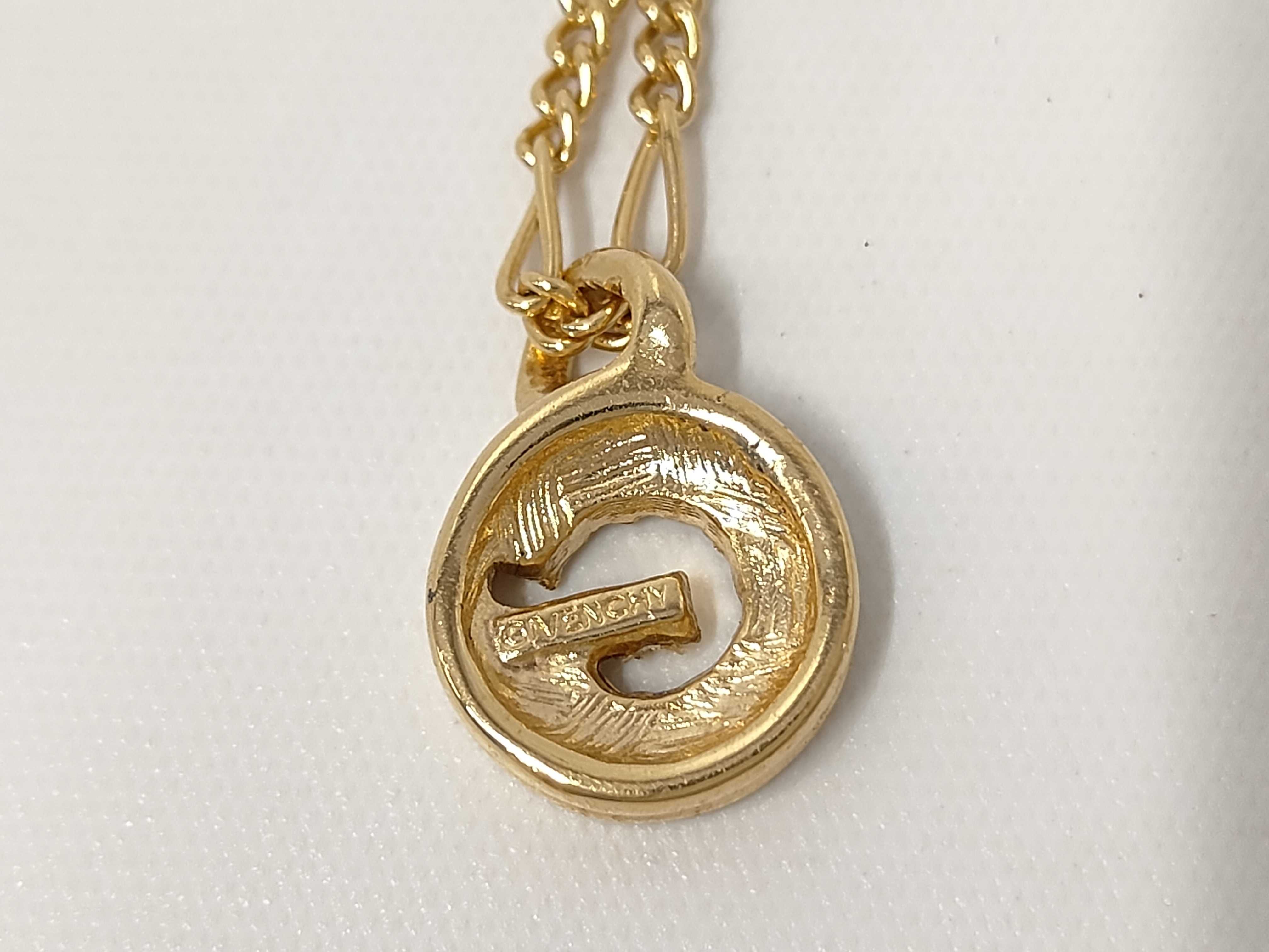 necklace — view 2