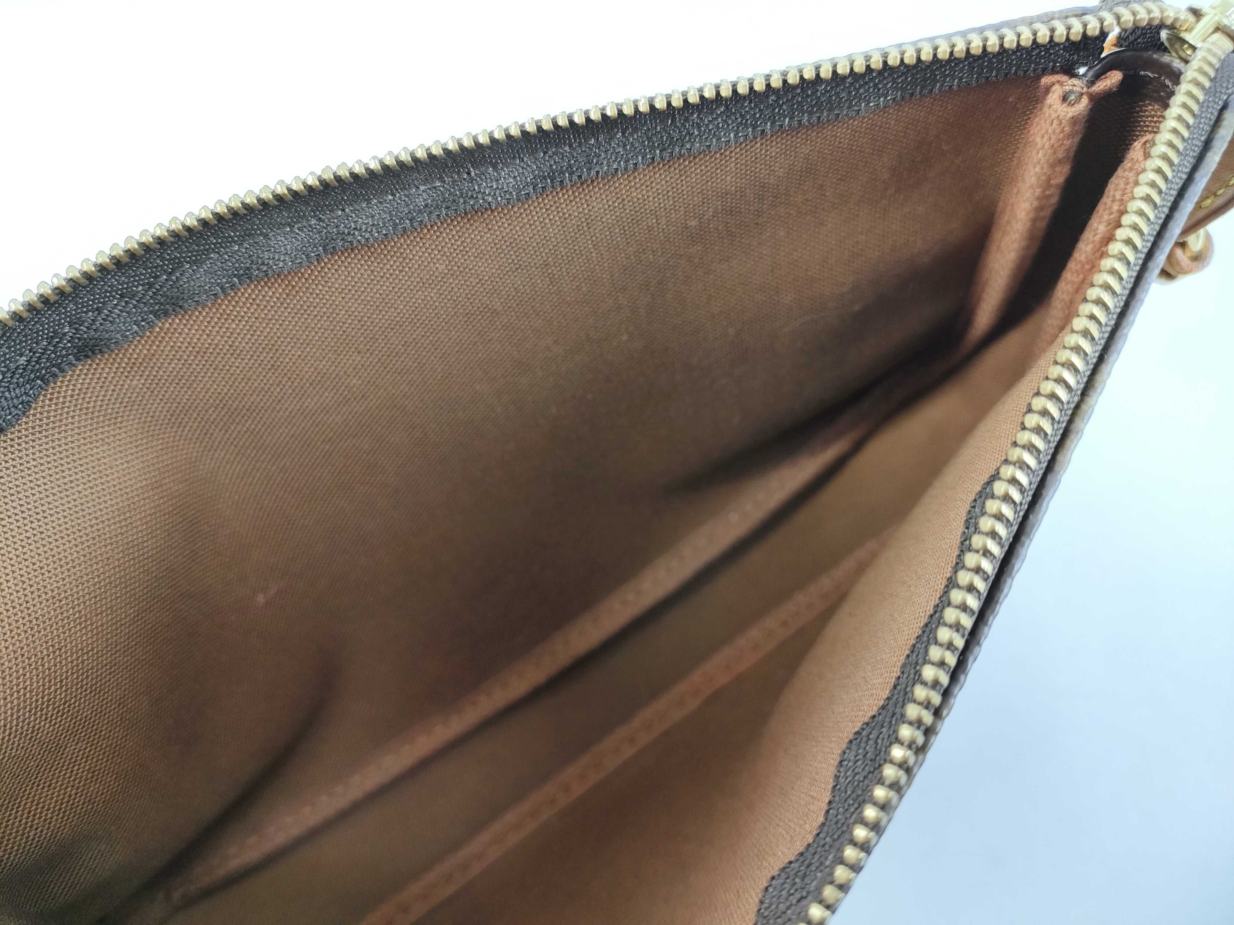 Monogram Louis Vuitton Monogram Accessoires Pouch — view 12