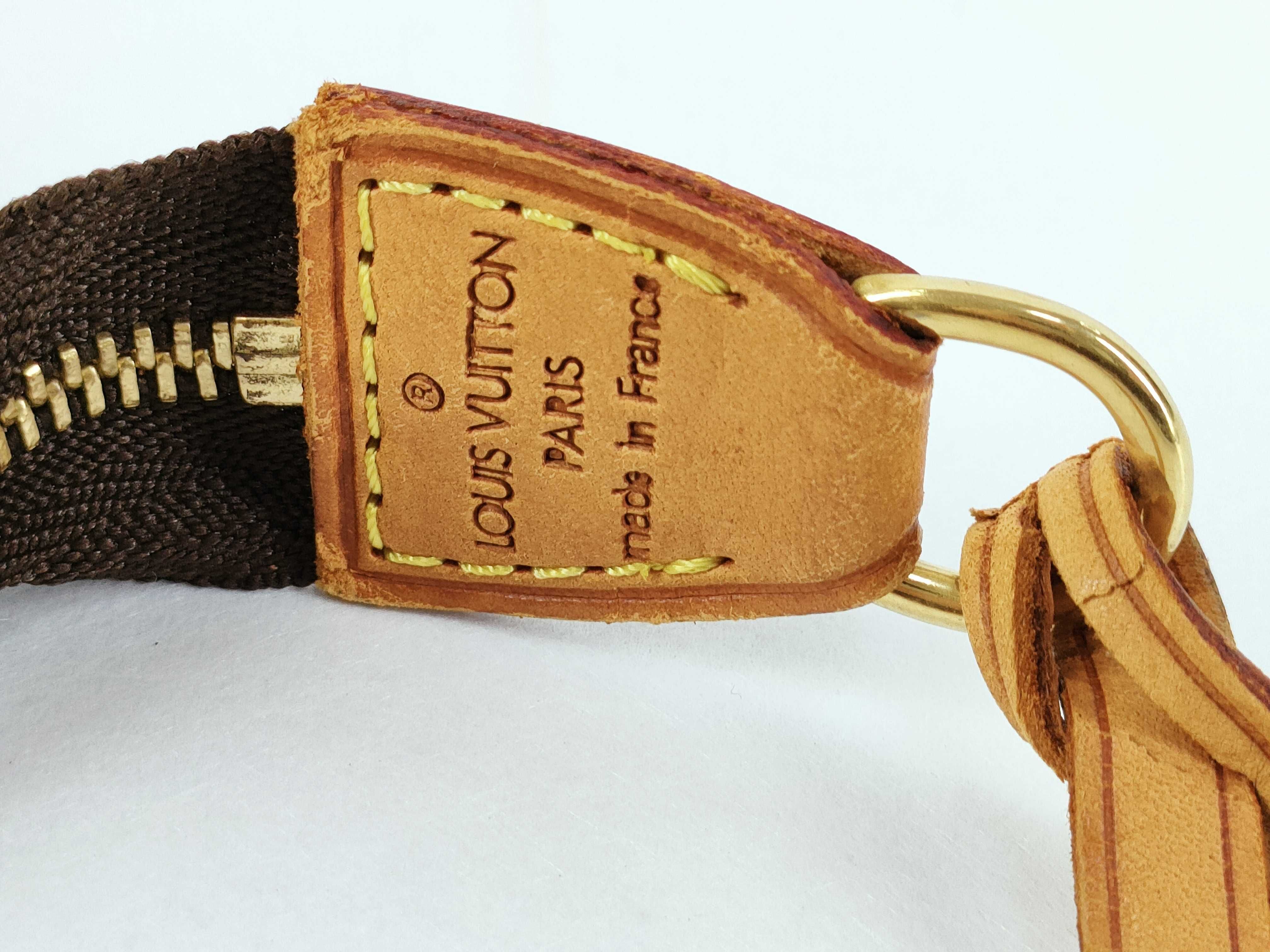 Monogram Louis Vuitton Monogram Accessoires Pouch — view 6