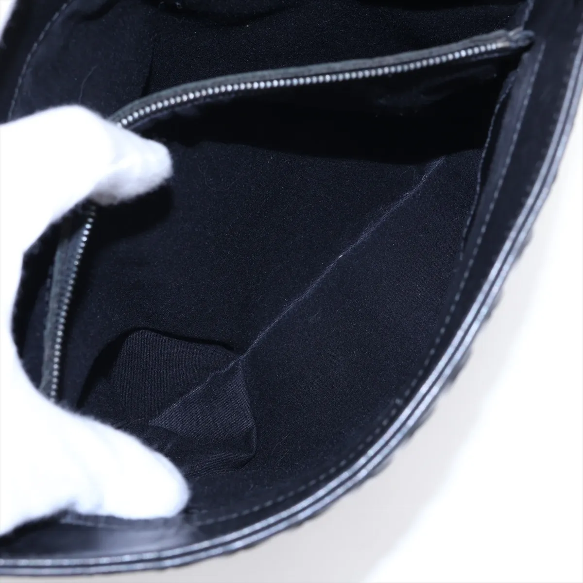 Intrecciato Leather Shoulder Bag, Black — view 7