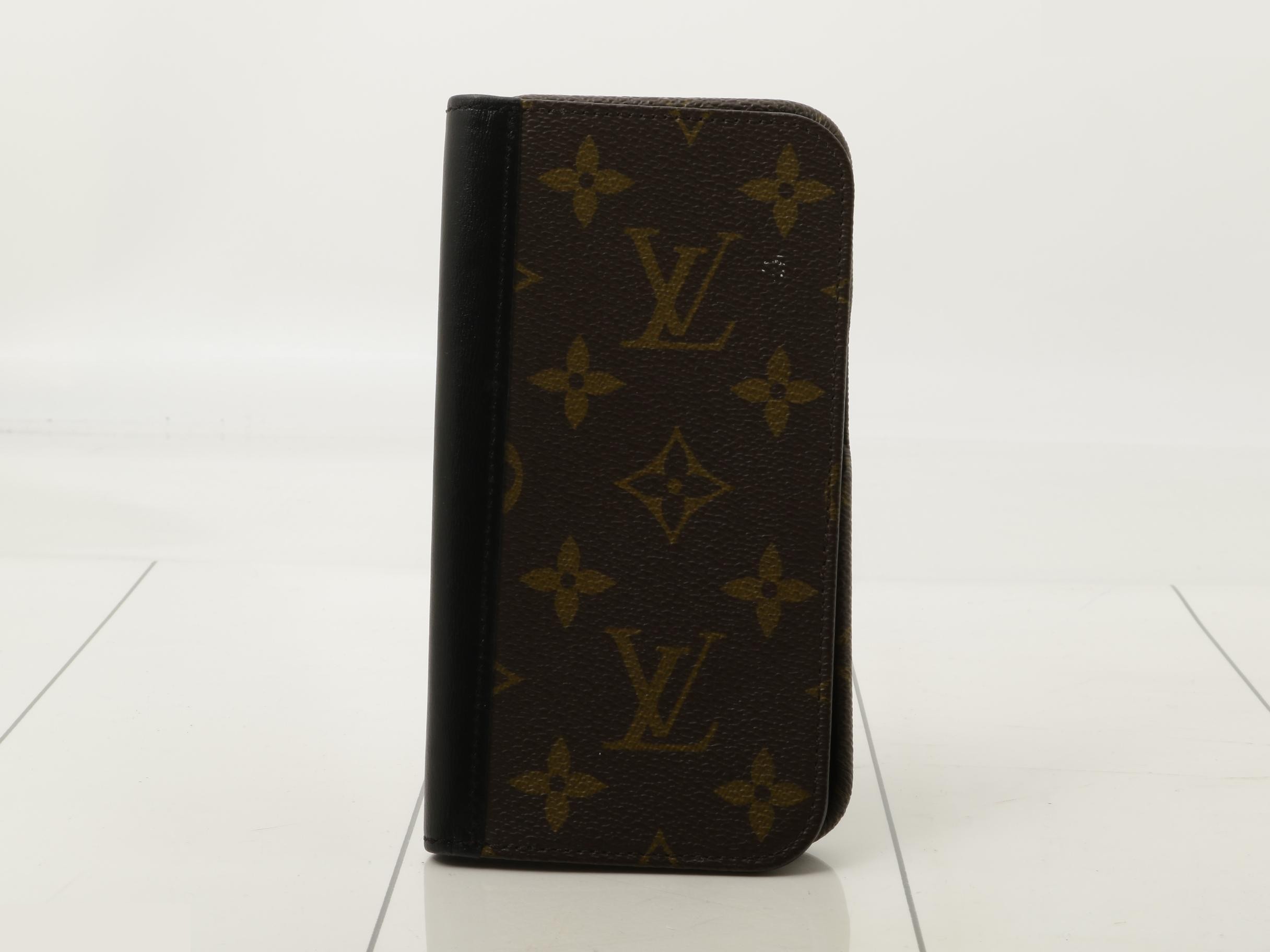 iPhone case, 14.15, monogram, initials. — view 2