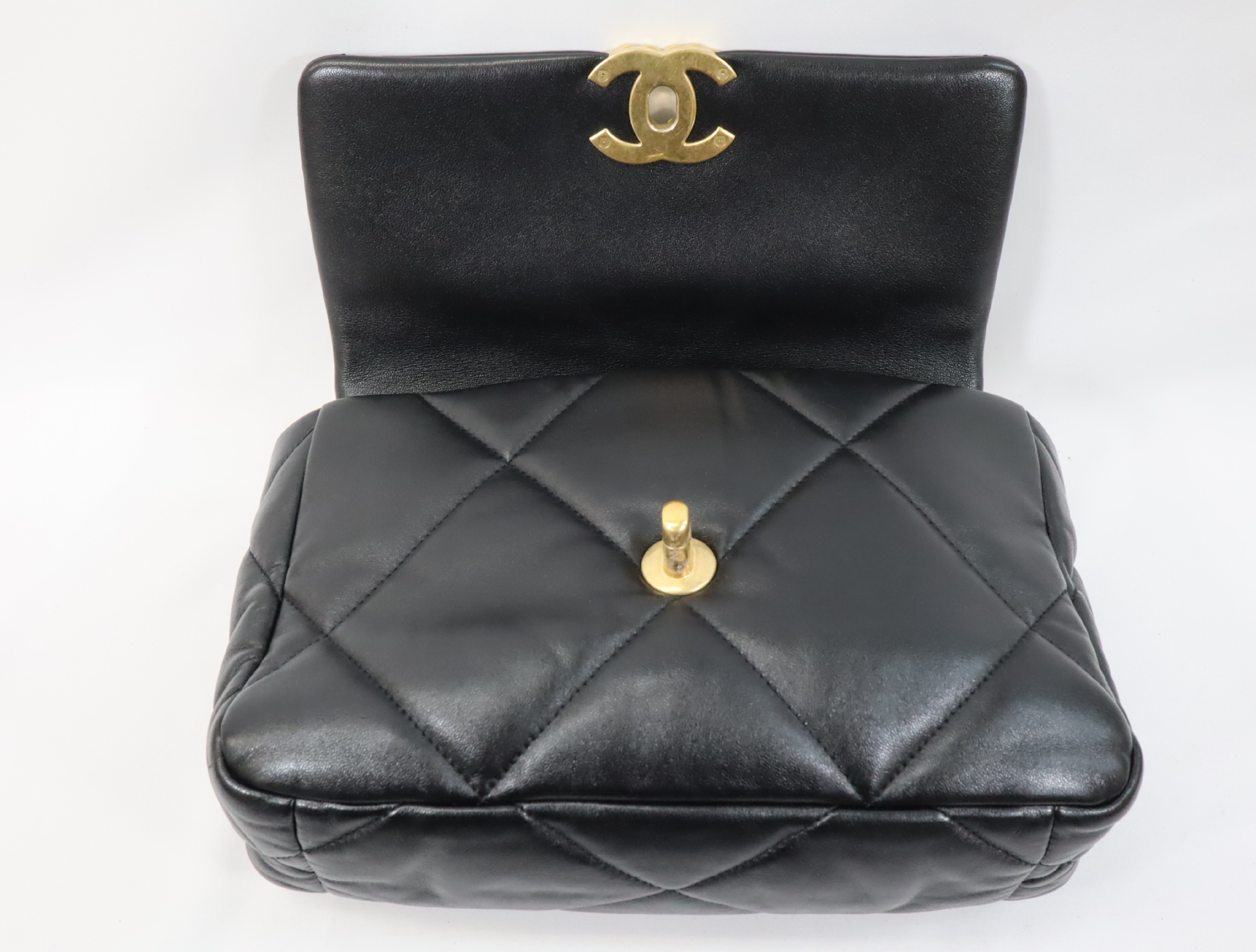 19 Lambskin Chain Shoulder Bag Black Gold x Silver Hardware Random Plate AS1160 Shoulder Bag — view 13