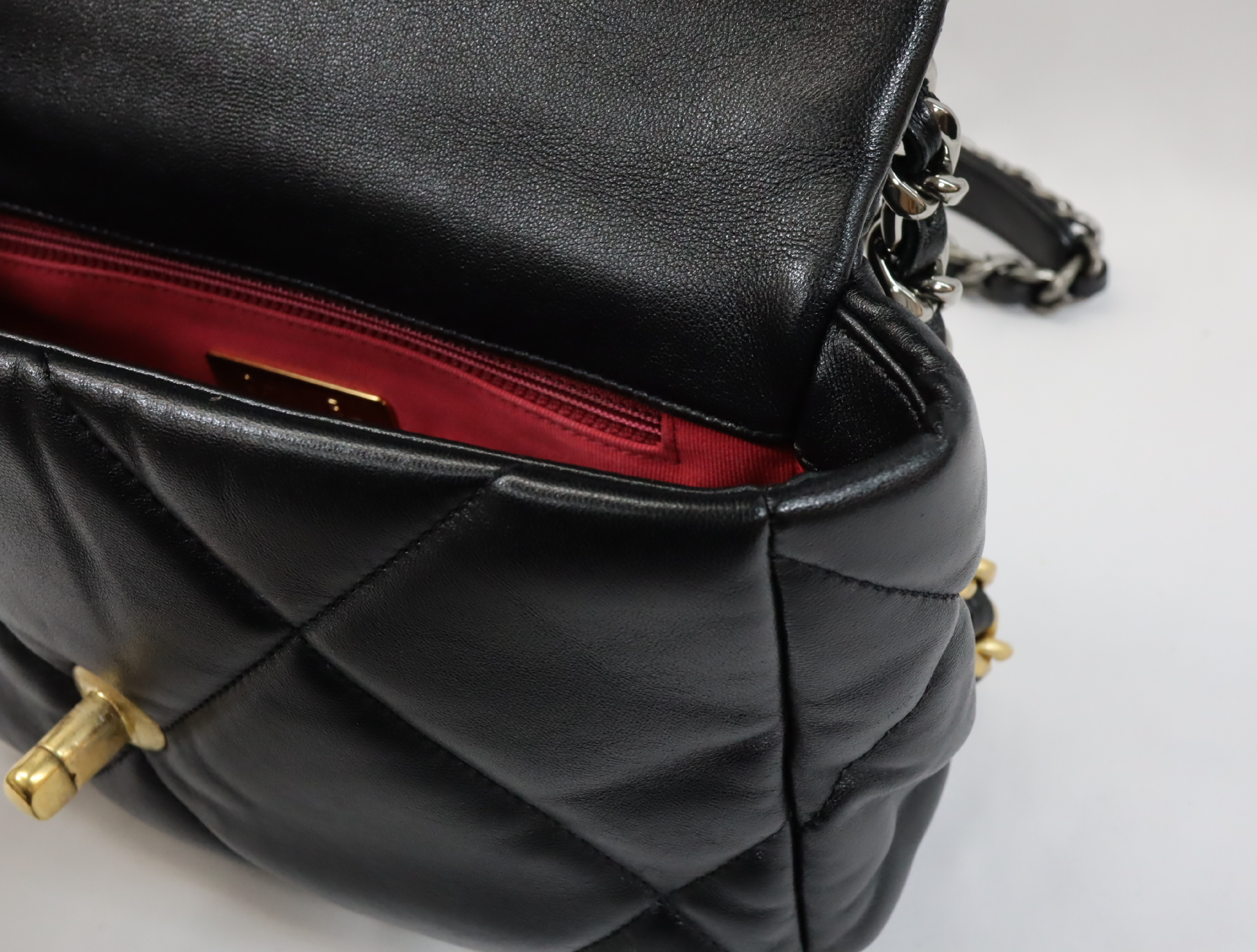 19 Lambskin Chain Shoulder Bag Black Gold x Silver Hardware Random Plate AS1160 Shoulder Bag — view 15