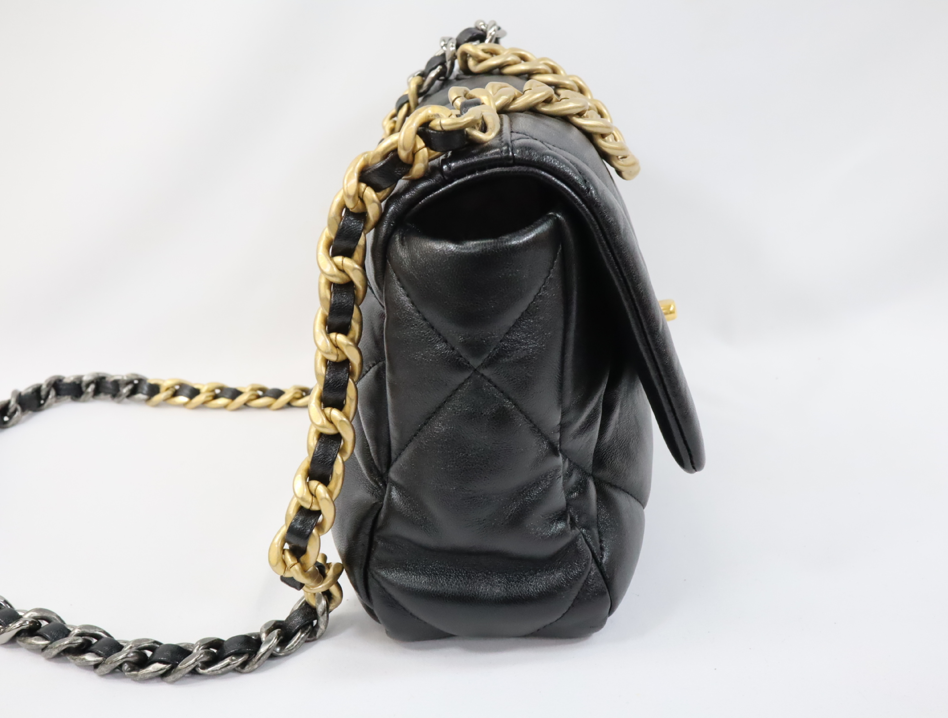 19 Lambskin Chain Shoulder Bag Black Gold x Silver Hardware Random Plate AS1160 Shoulder Bag — view 3
