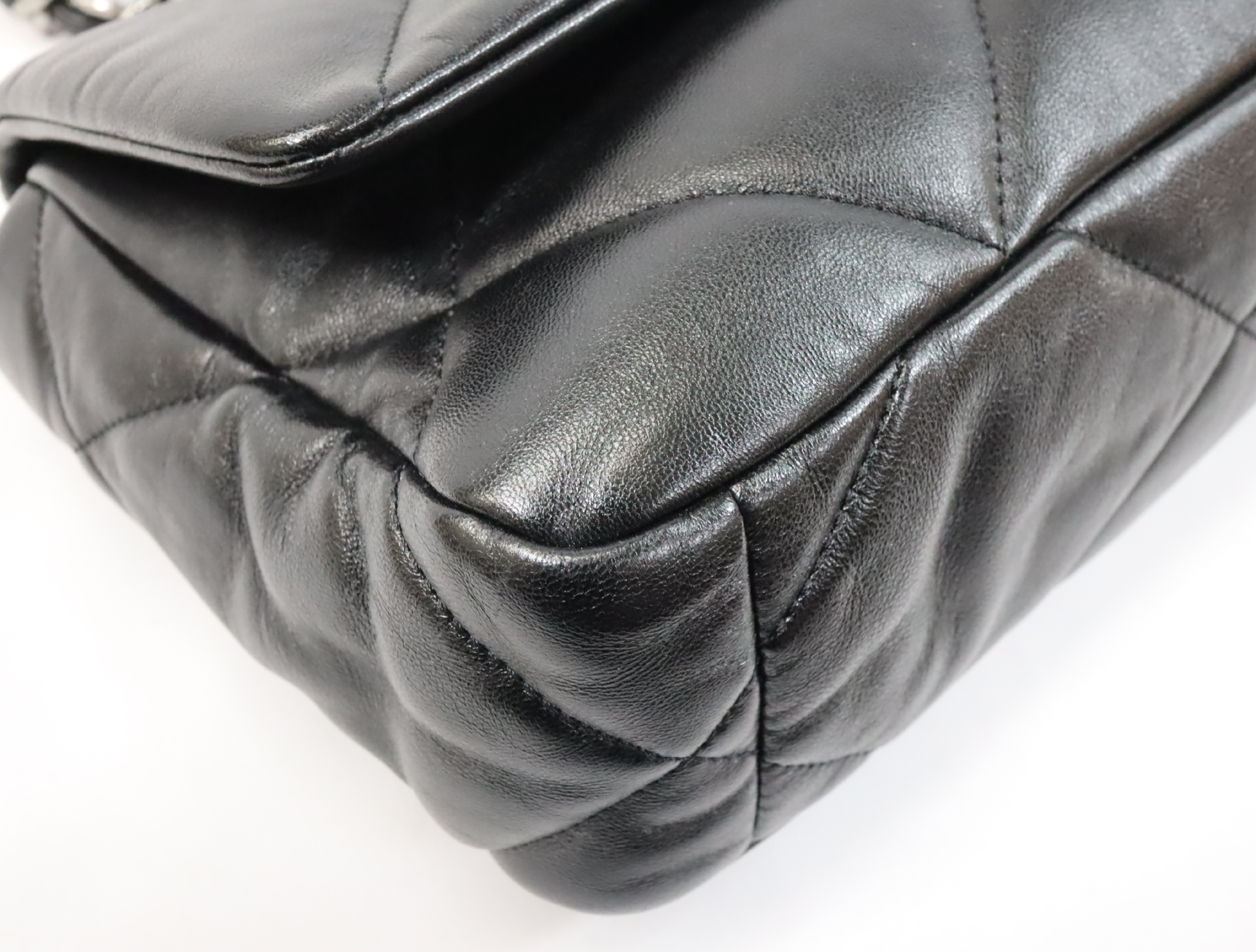 19 Lambskin Chain Shoulder Bag Black Gold x Silver Hardware Random Plate AS1160 Shoulder Bag — view 7