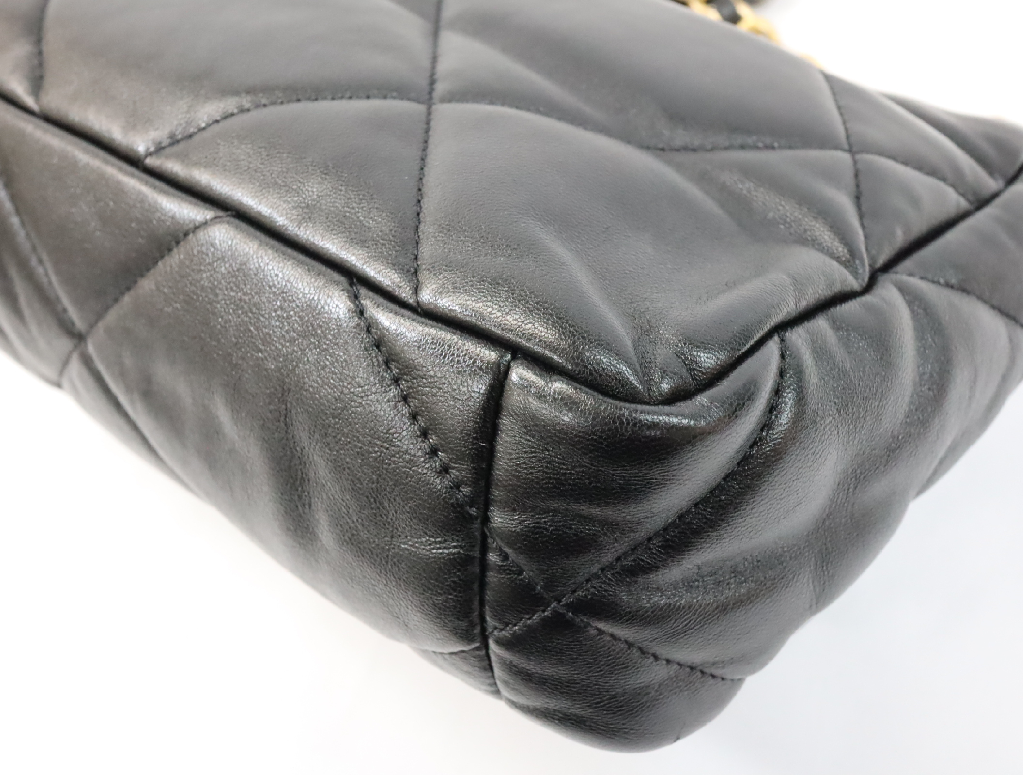 19 Lambskin Chain Shoulder Bag Black Gold x Silver Hardware Random Plate AS1160 Shoulder Bag — view 8