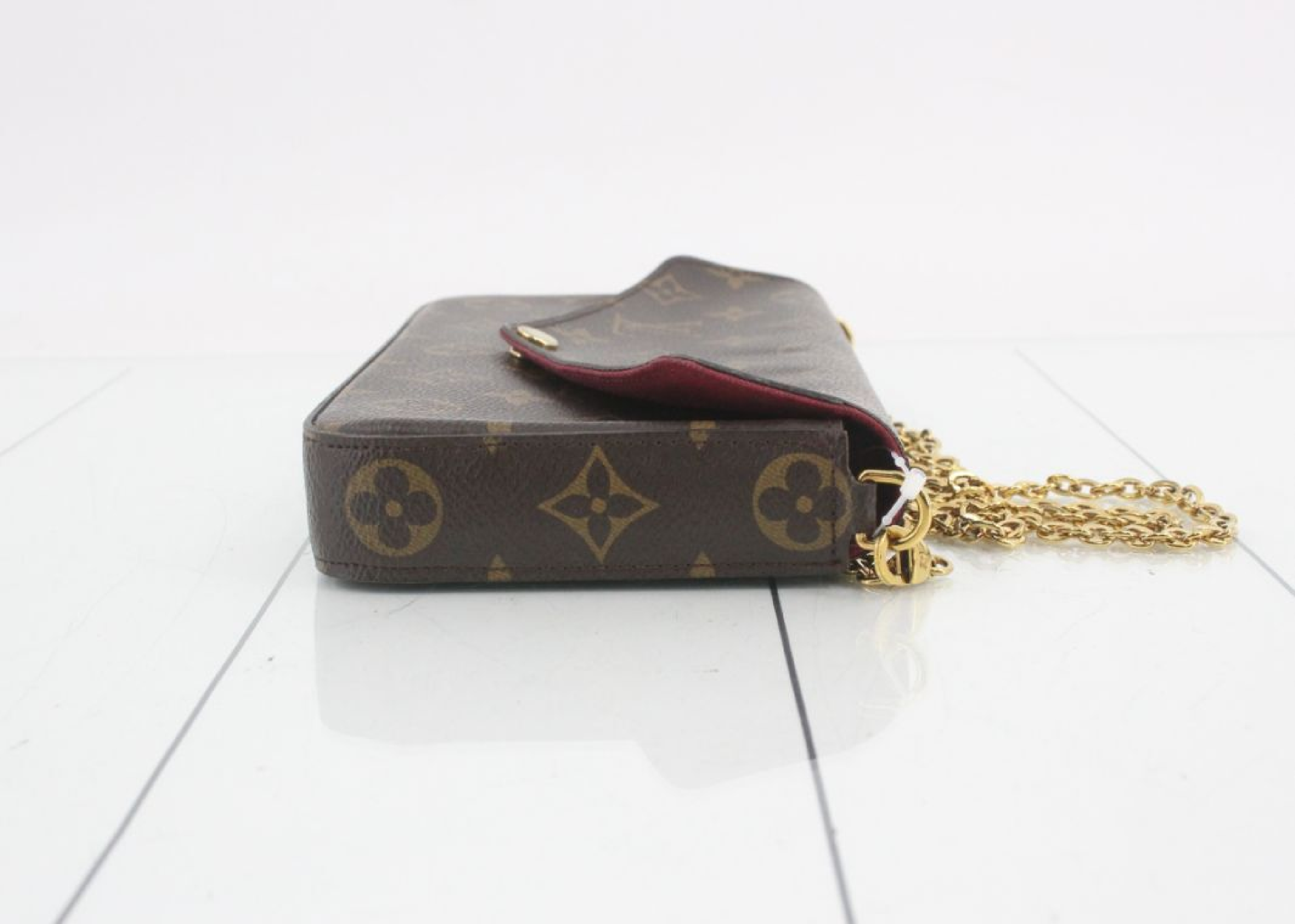 Pochette Felicie Fuchsia Shoulder Bag with Chain Strap and 2 Pouches — view 3