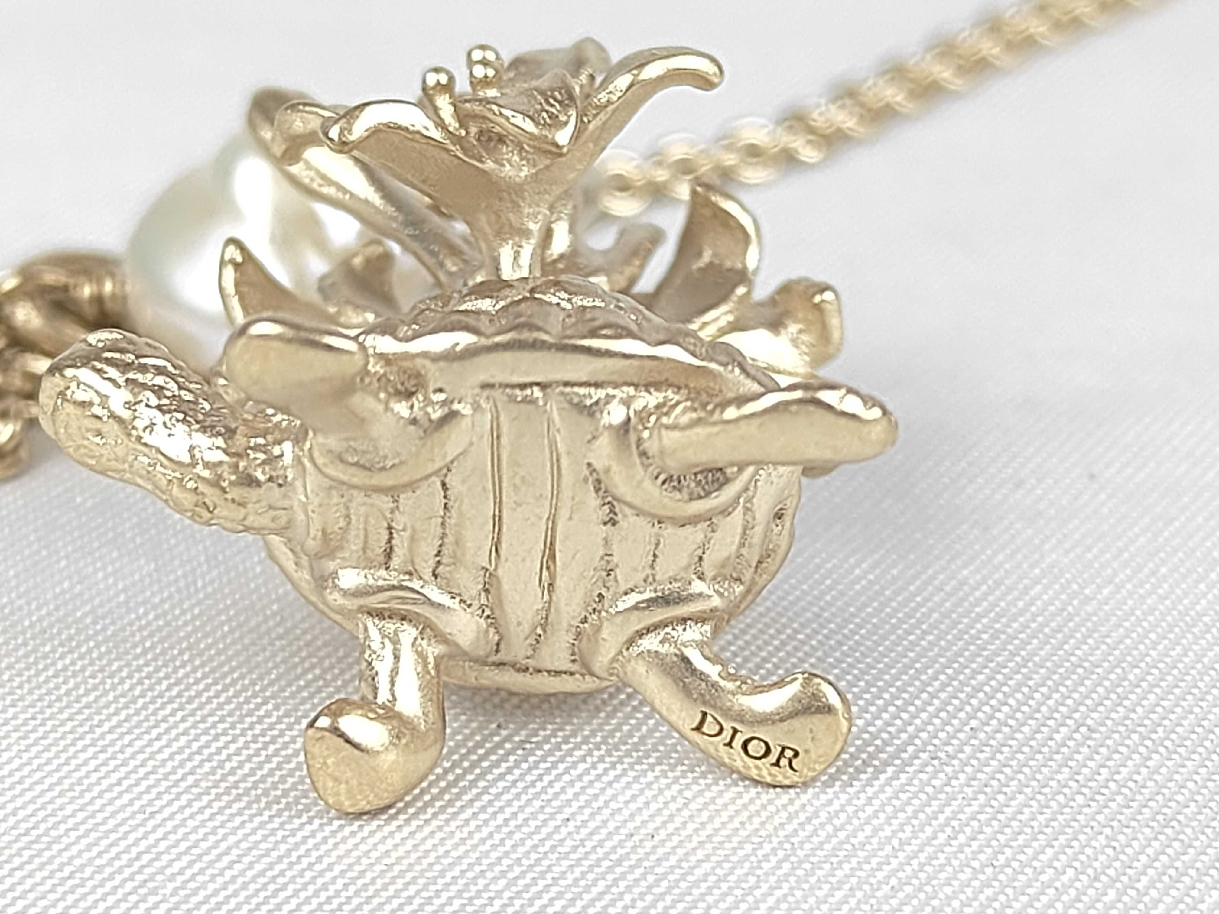 Turtle Flower Motif Pearl Necklace — view 4
