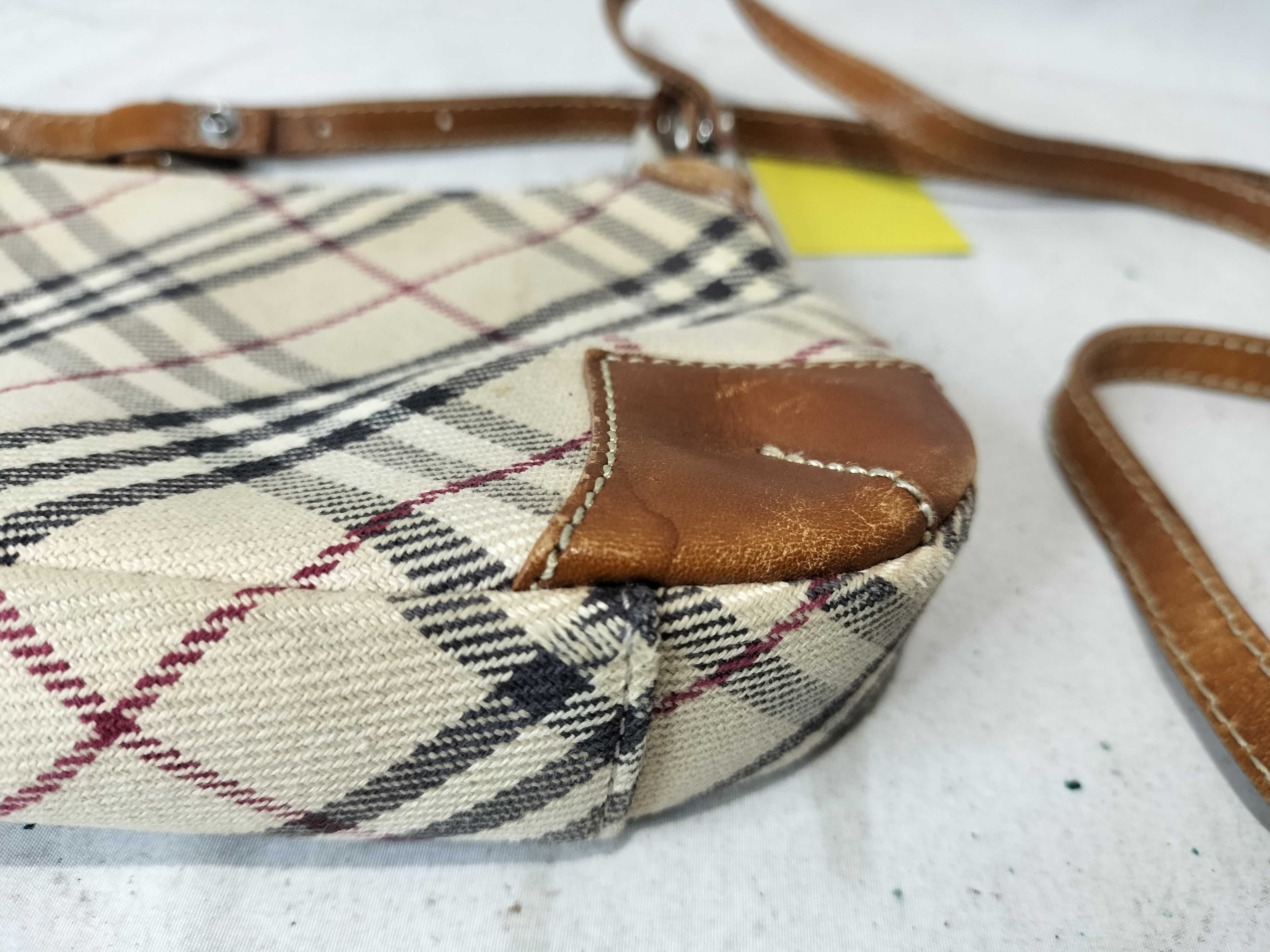 Blue Label Nova Check Shoulder Accessory Pouch Shoulder Bag — view 6